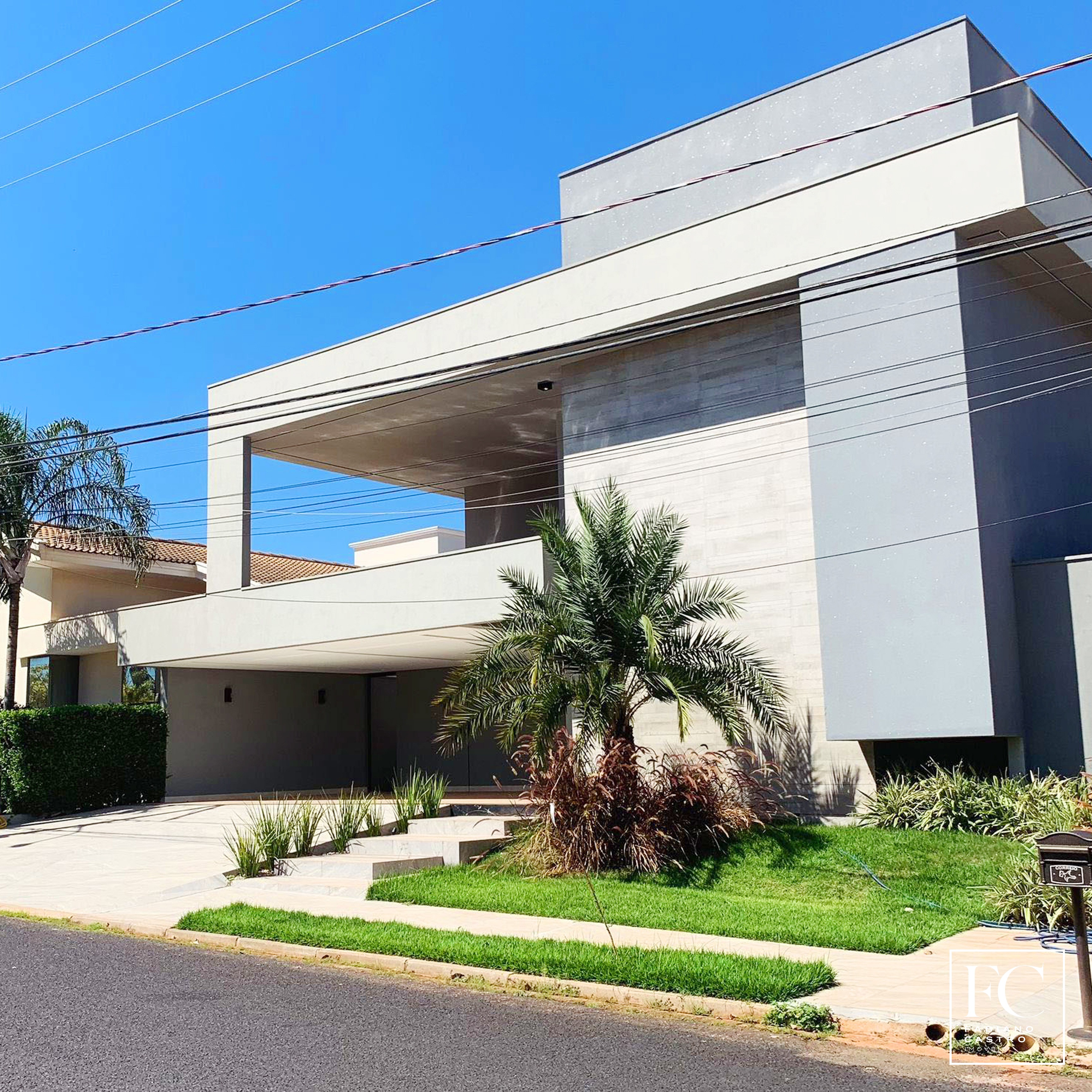 Casa de Condomínio com 3 quartos à venda — foto 2 de 24