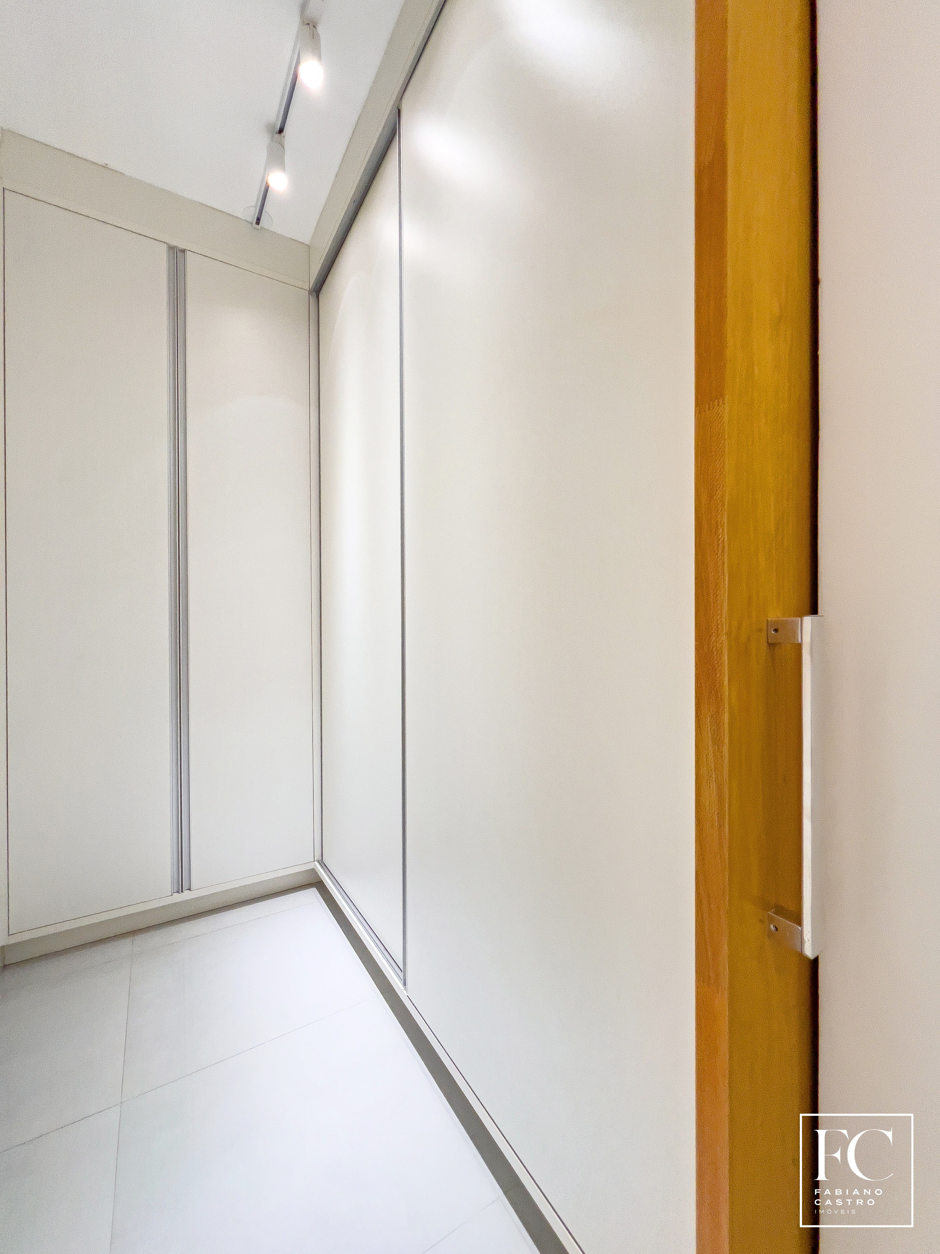 Casa de Condomínio com 3 quartos à venda — foto 25 de 30