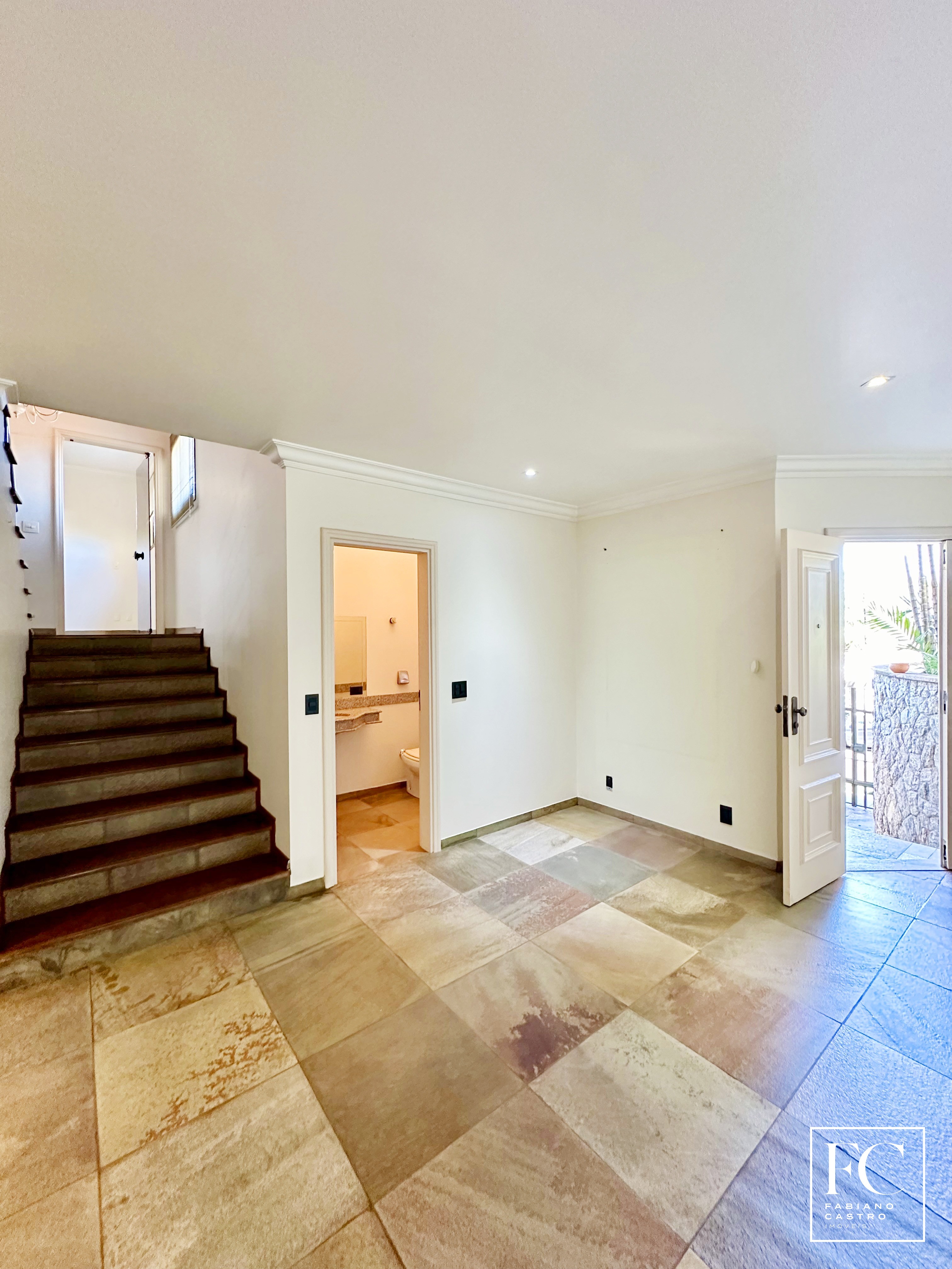 Casa com 4 quartos à venda — foto 7 de 40