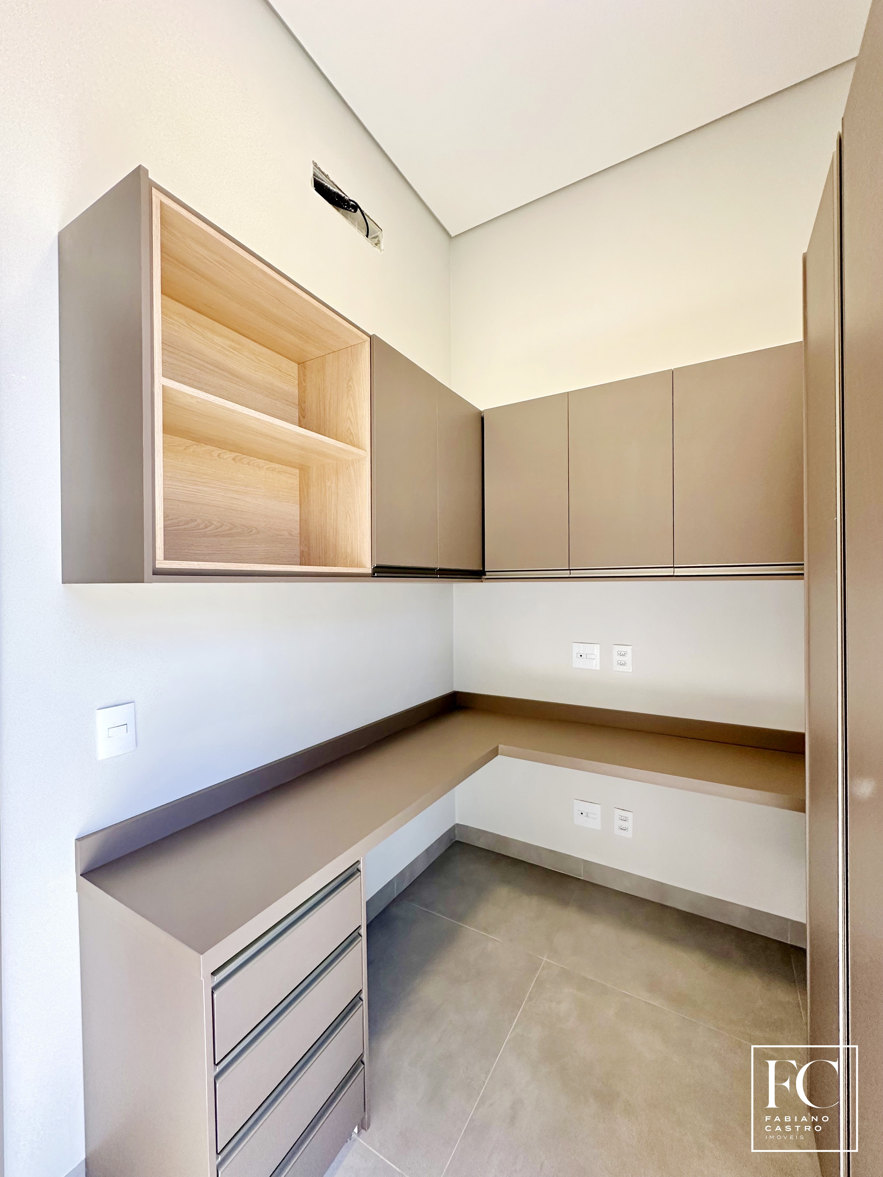 Casa de Condomínio com 3 quartos à venda — foto 4 de 28