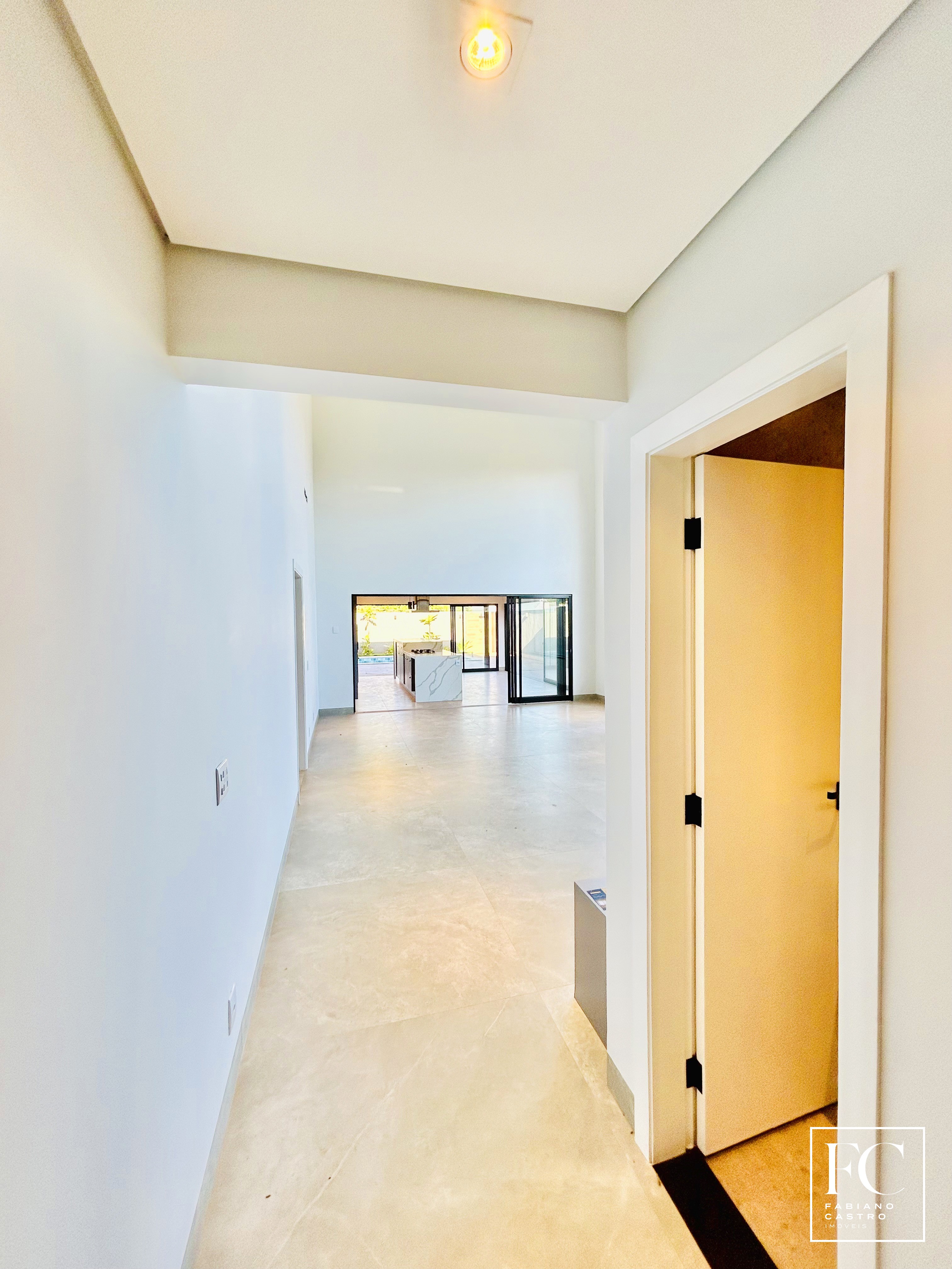 Casa de Condomínio com 4 quartos à venda — foto 3 de 47