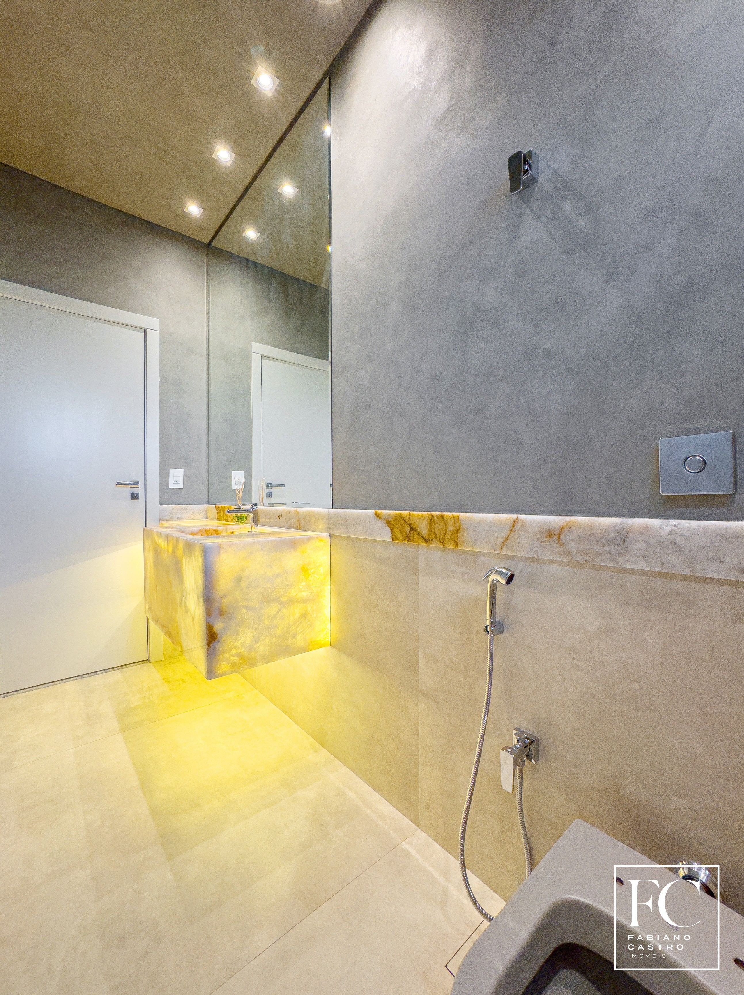 Casa de Condomínio com 4 quartos à venda — foto 8 de 41