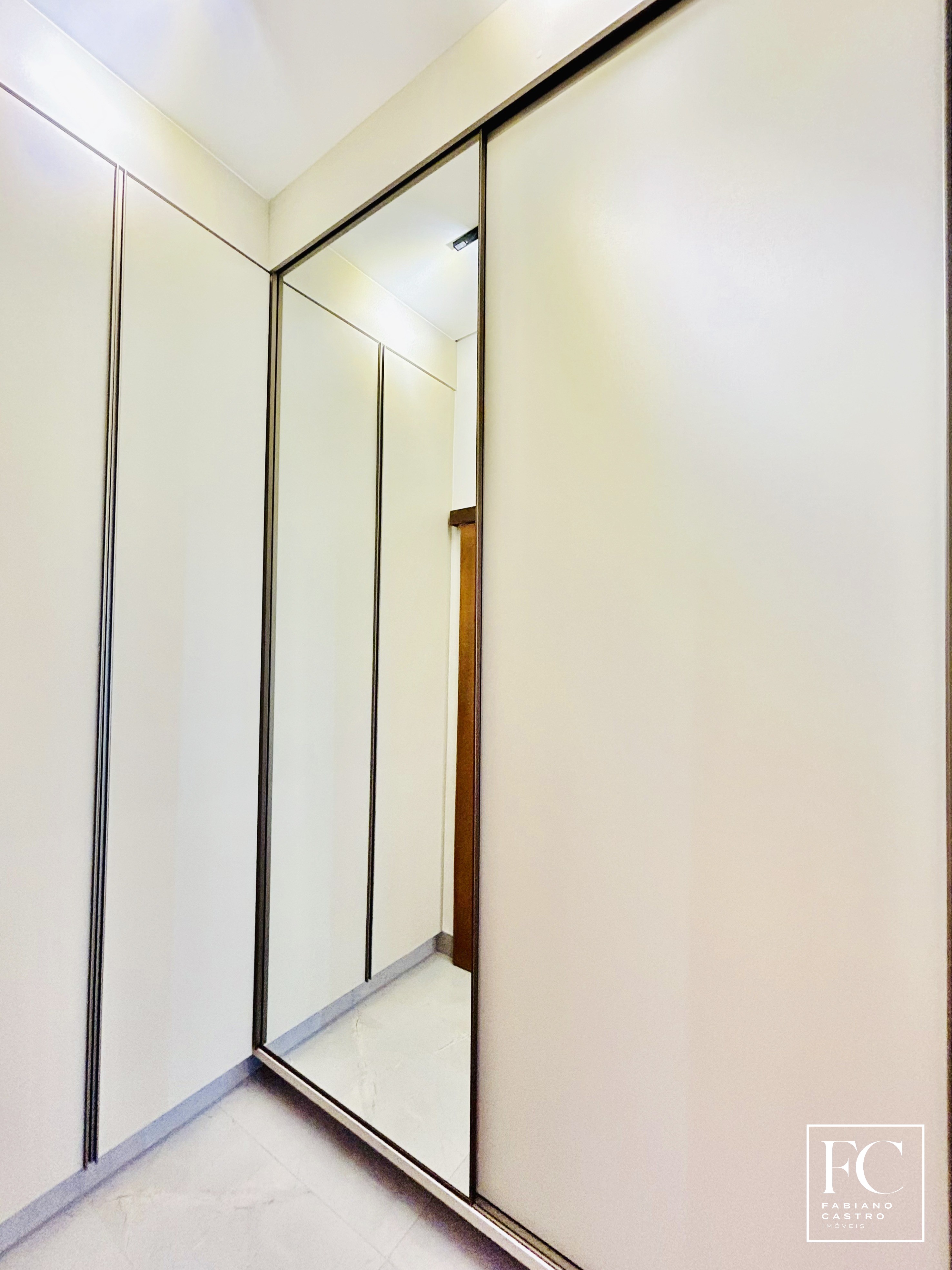 Casa de Condomínio com 3 quartos à venda — foto 29 de 39
