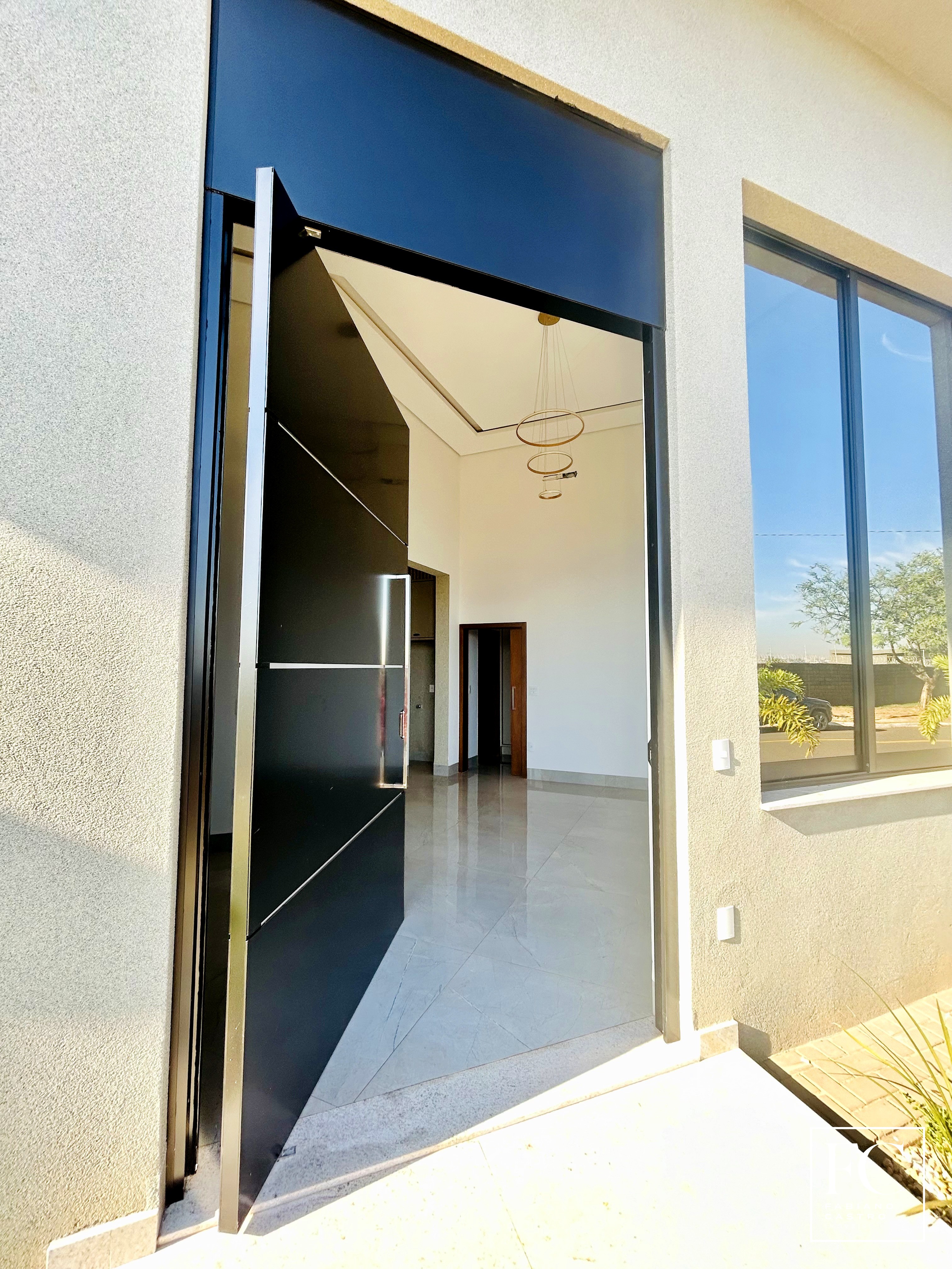 Casa de Condomínio com 3 quartos à venda — foto 2 de 39