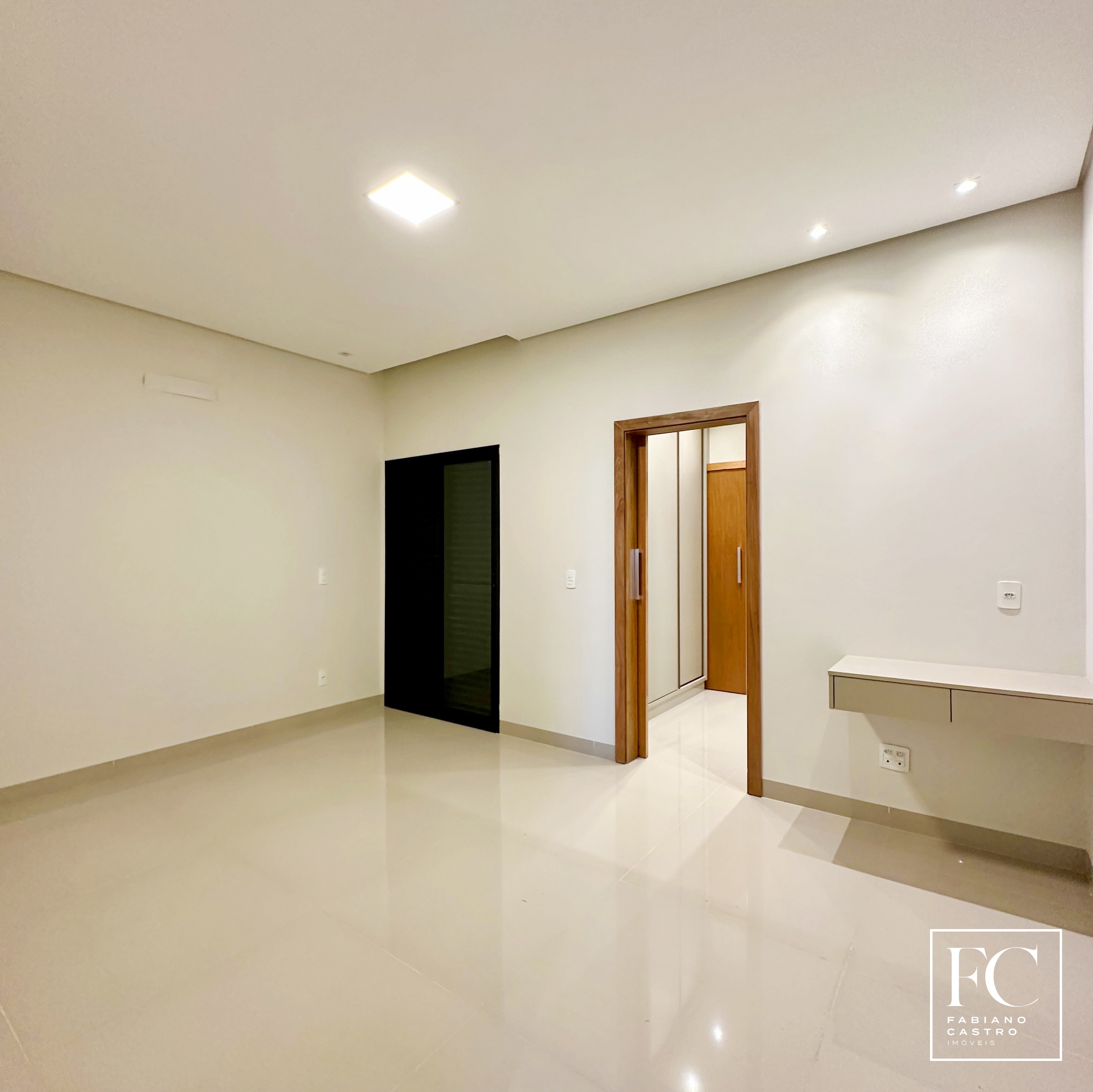 Casa de Condomínio com 3 quartos à venda — foto 24 de 26