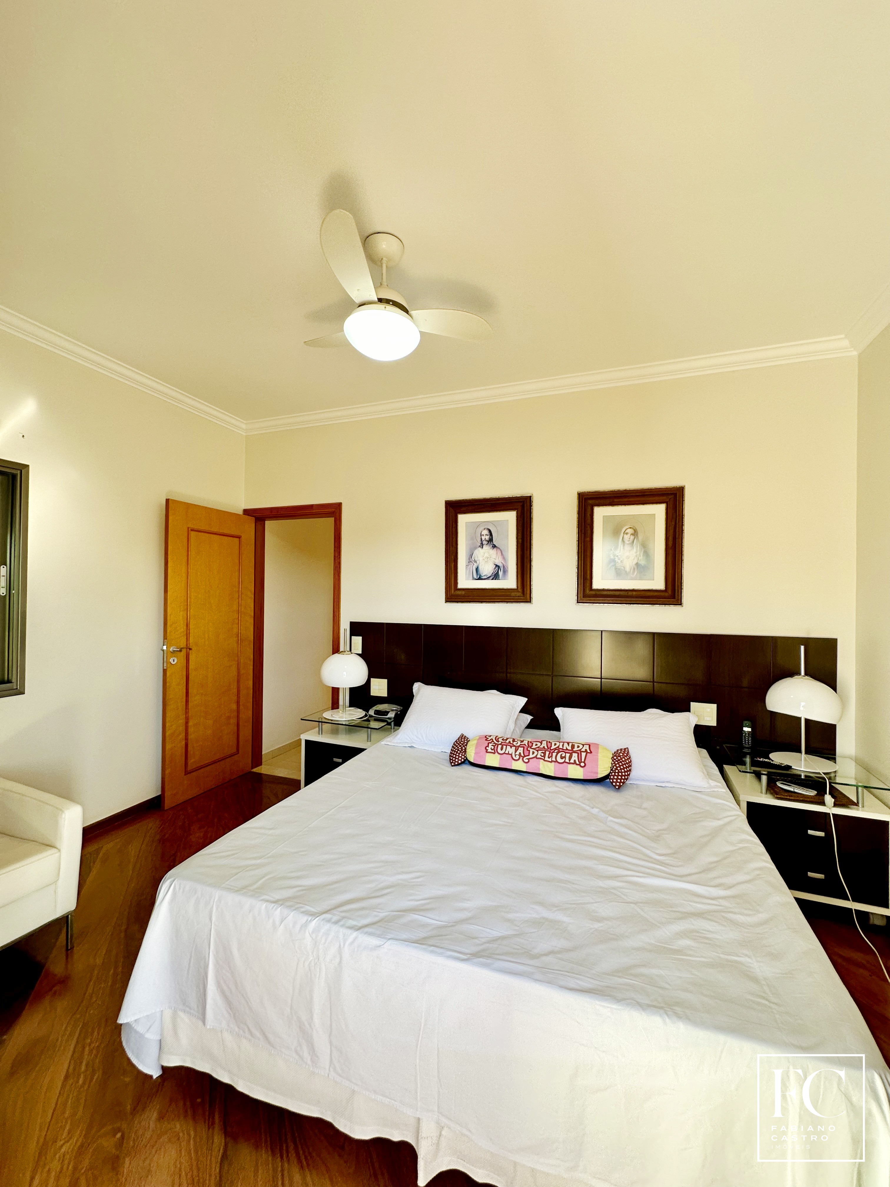 Casa de Condomínio com 4 quartos à venda — foto 31 de 36