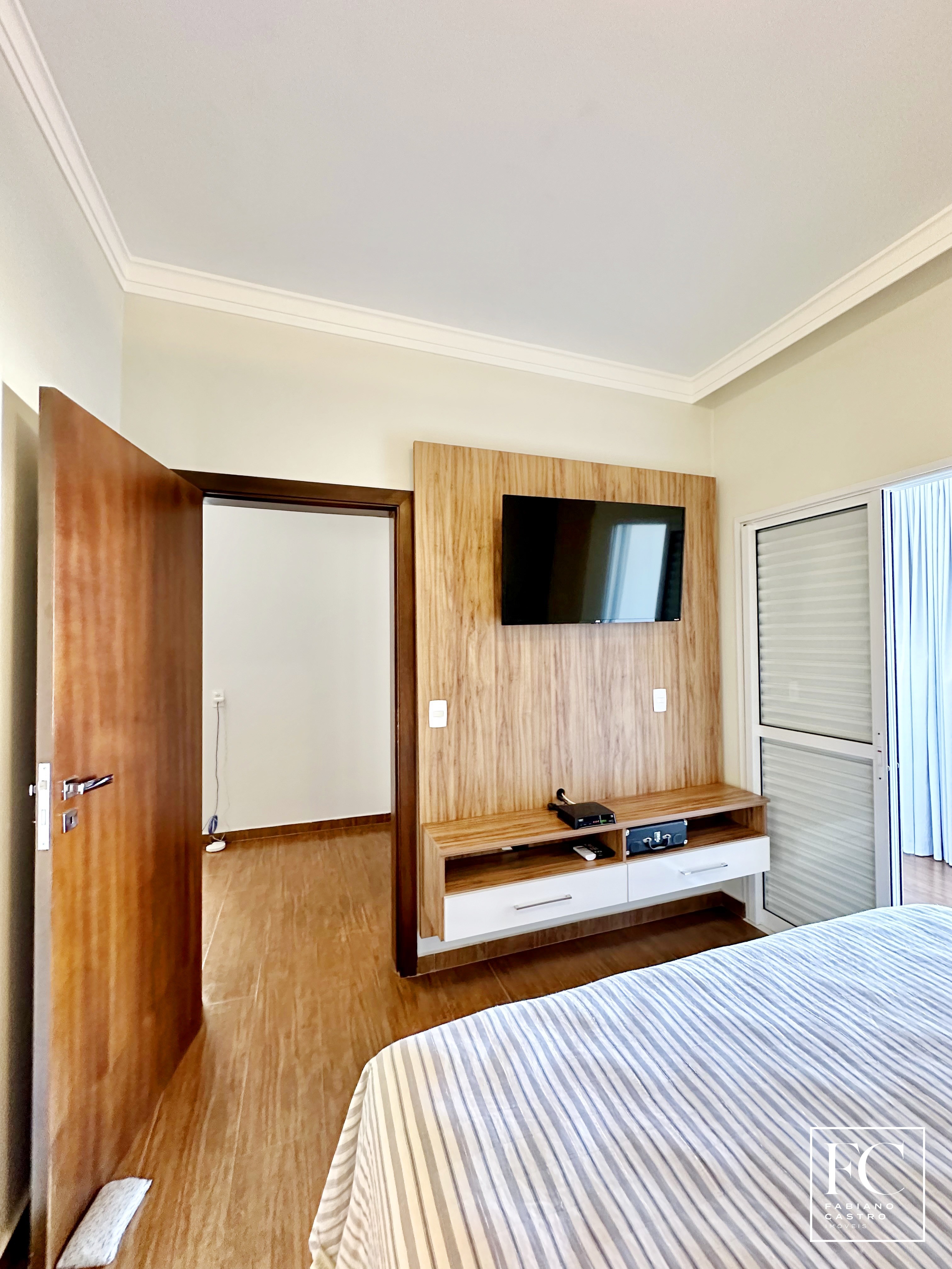 Casa de Condomínio com 4 quartos à venda — foto 32 de 40