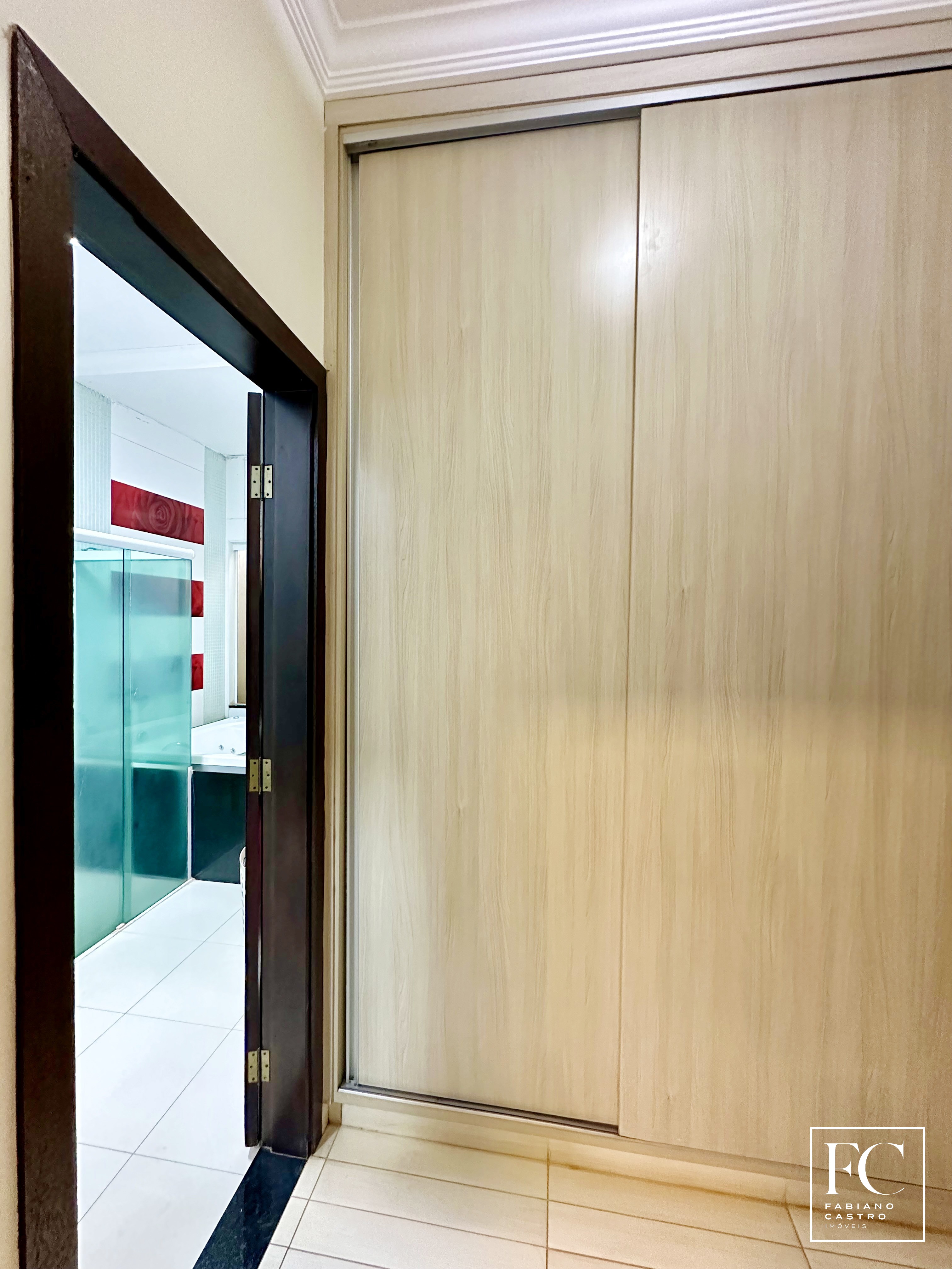 Casa de Condomínio com 3 quartos à venda — foto 18 de 21