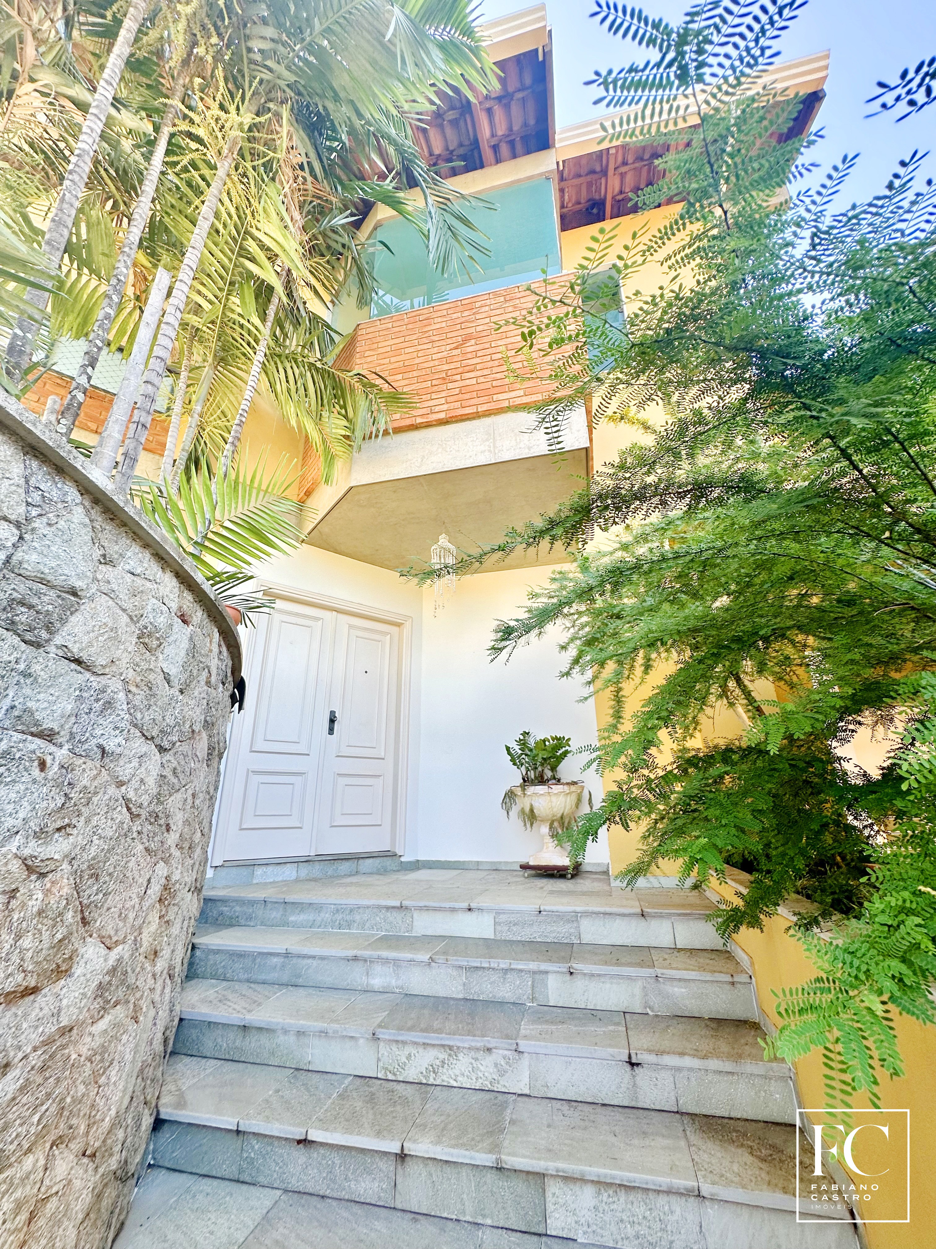 Casa com 4 quartos à venda — foto 3 de 40