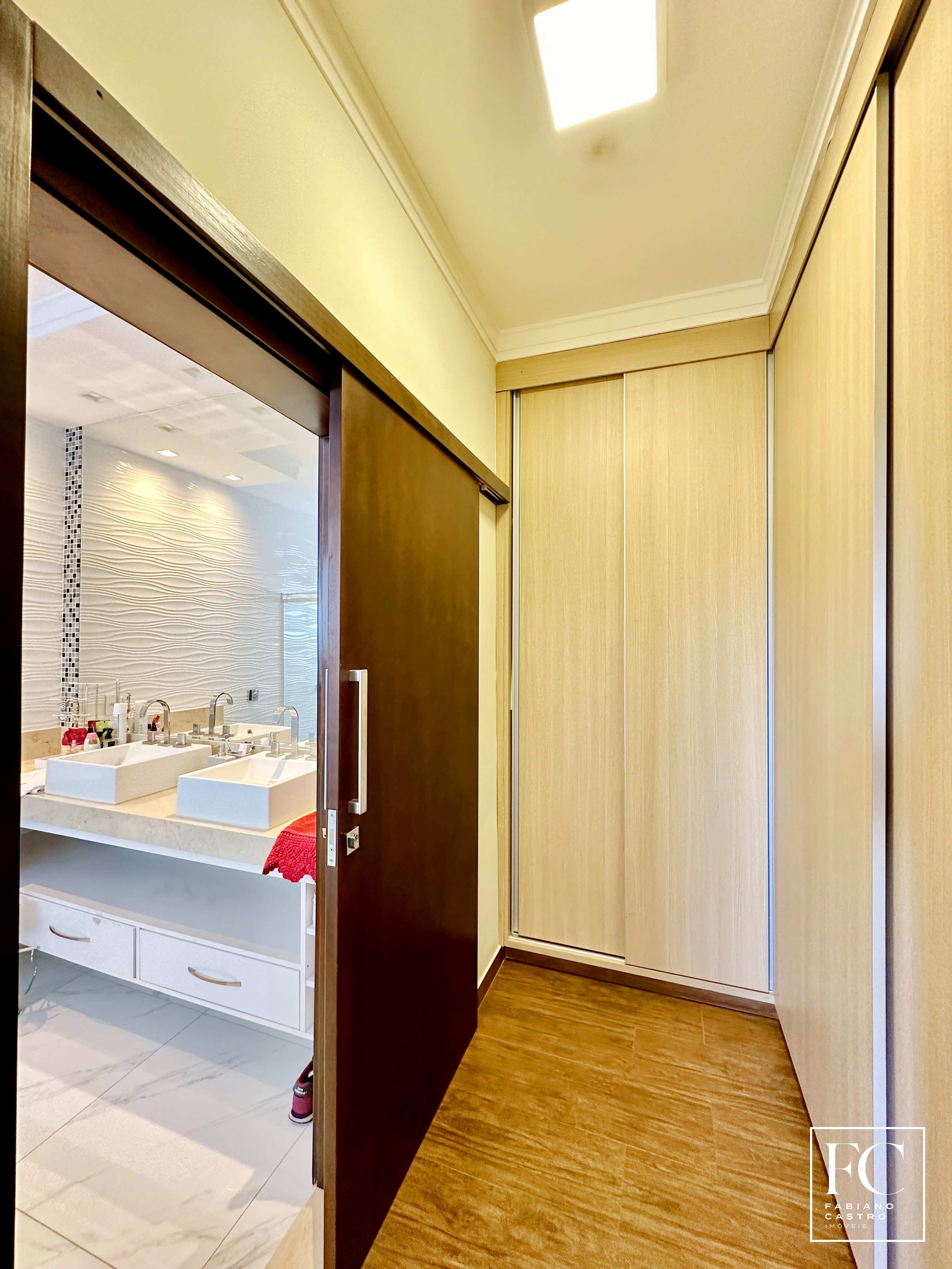Casa de Condomínio com 4 quartos à venda — foto 39 de 40