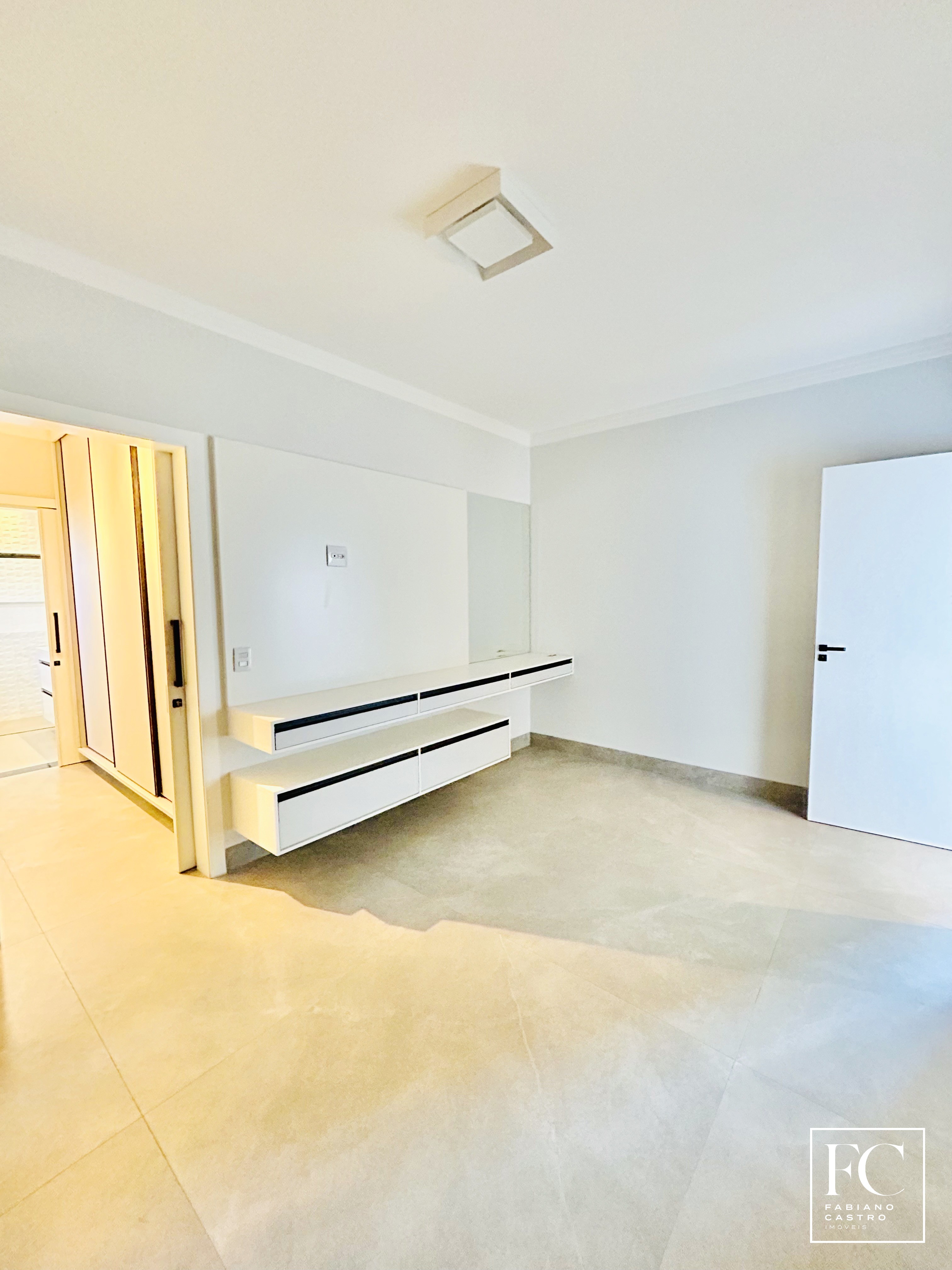 Casa de Condomínio com 4 quartos à venda — foto 27 de 47