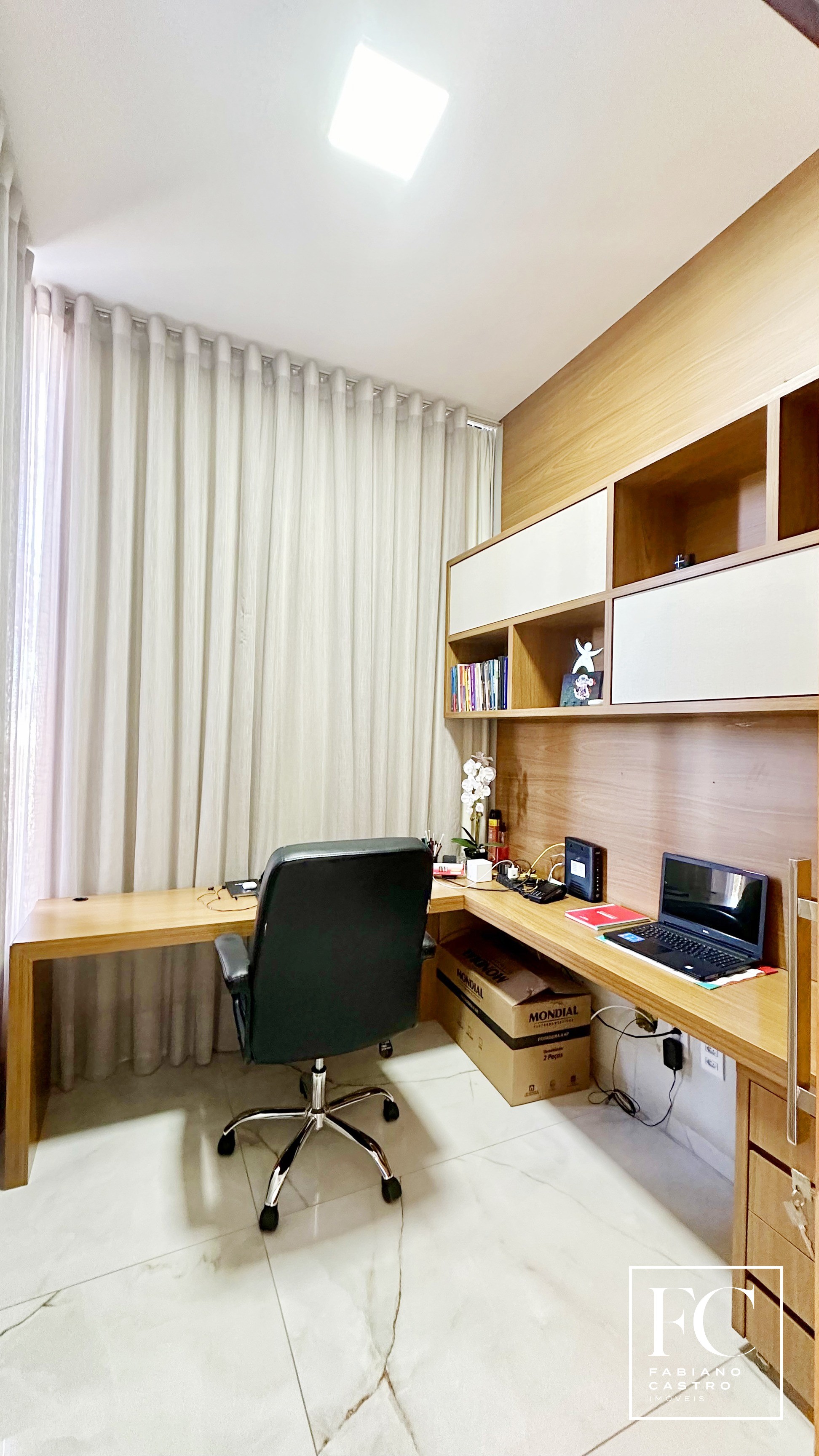 Casa de Condomínio com 3 quartos à venda — foto 3 de 32