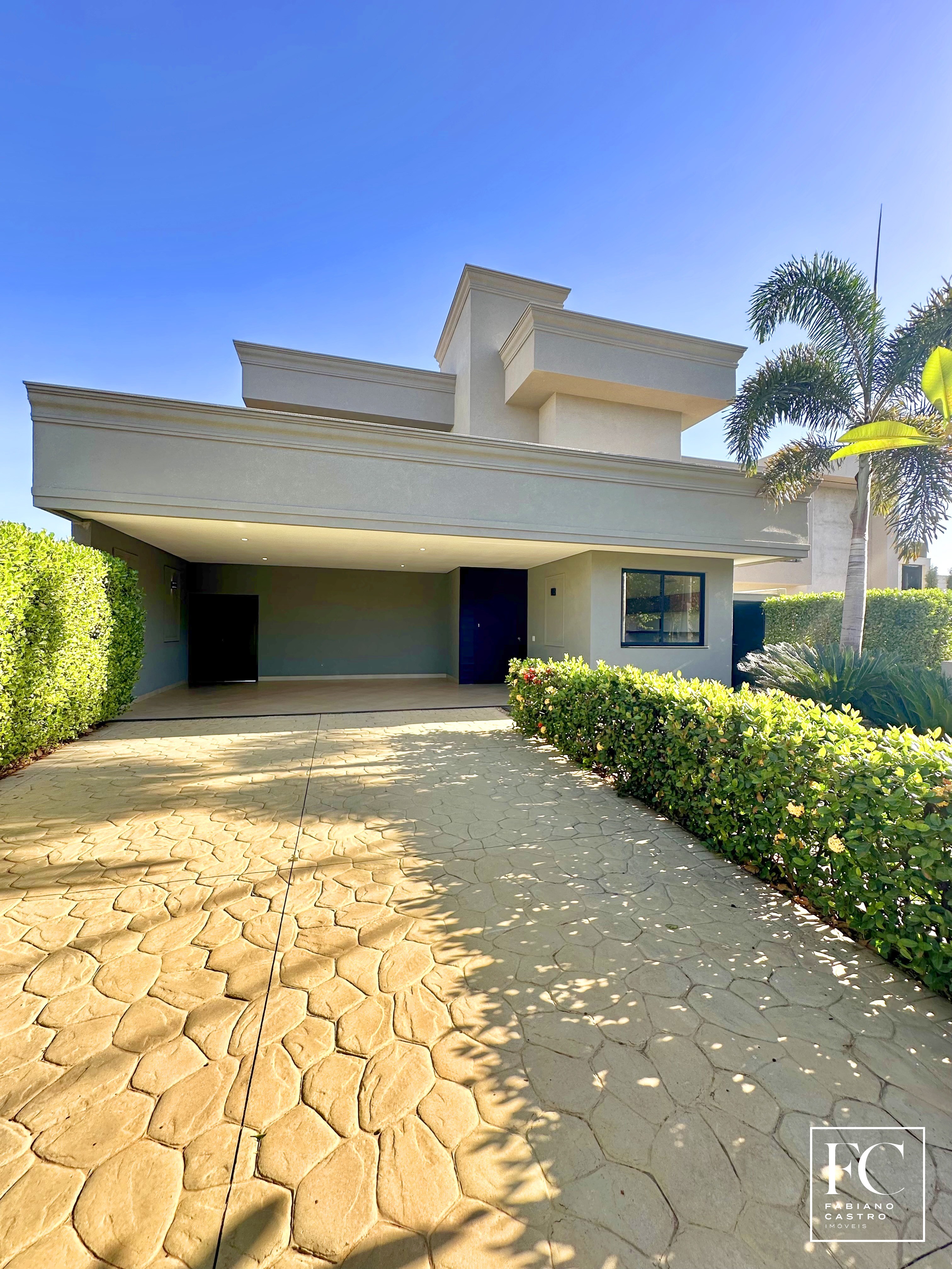 Casa de Condomínio com 3 quartos à venda — foto 1 de 28