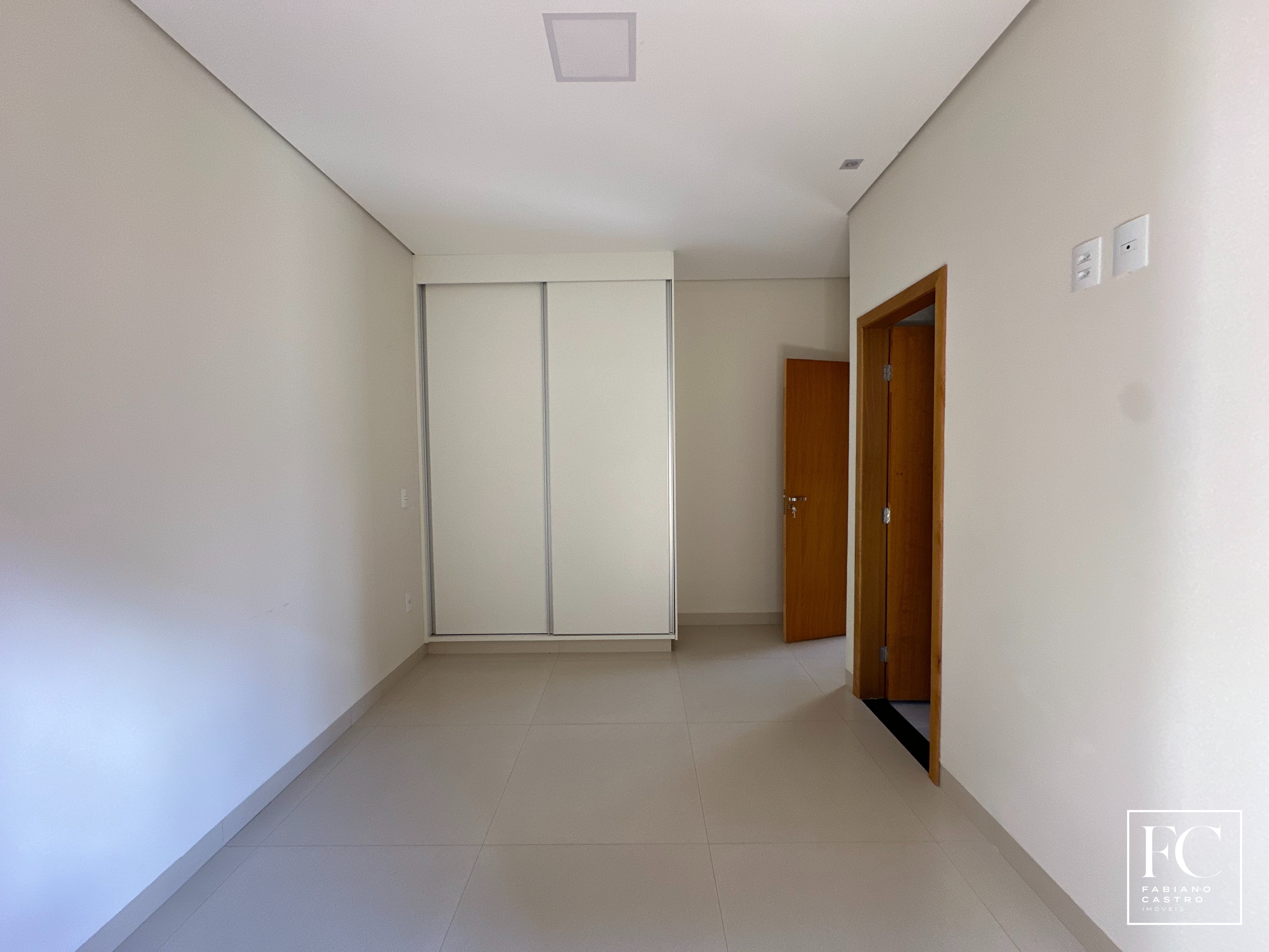 Casa de Condomínio com 3 quartos à venda — foto 17 de 18
