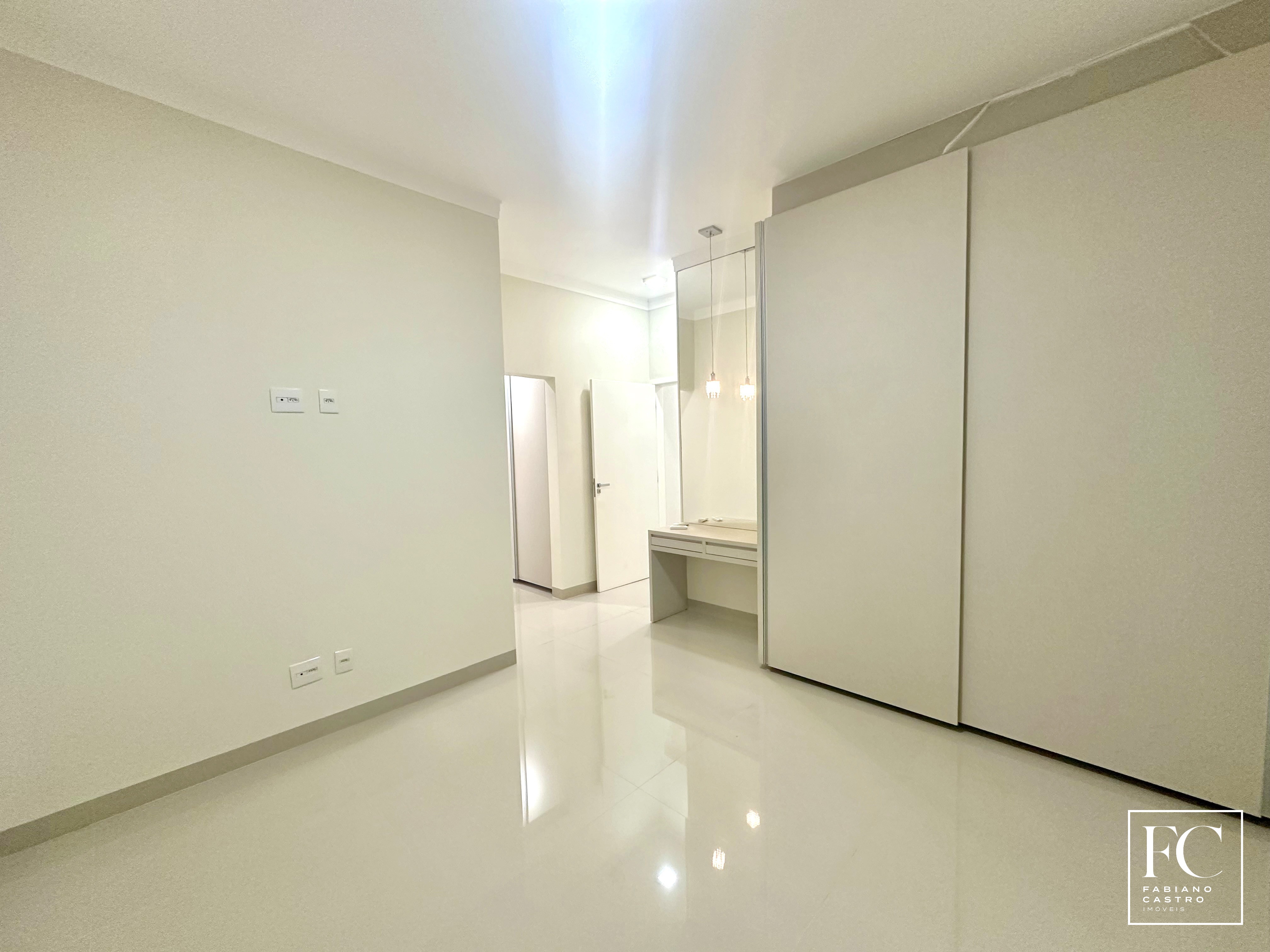 Casa de Condomínio com 3 quartos à venda — foto 18 de 20