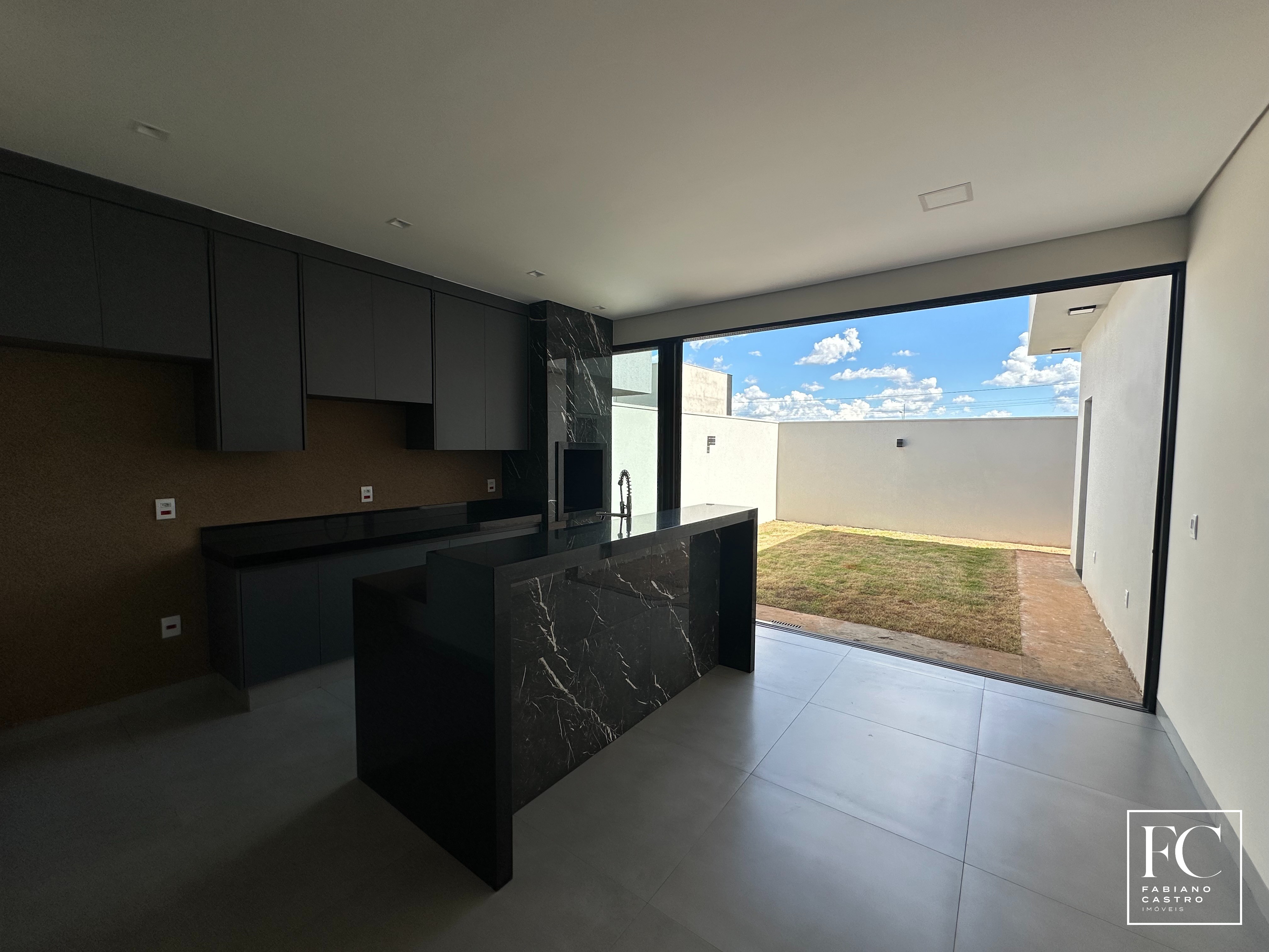 Casa de Condomínio com 3 quartos à venda — foto 6 de 23