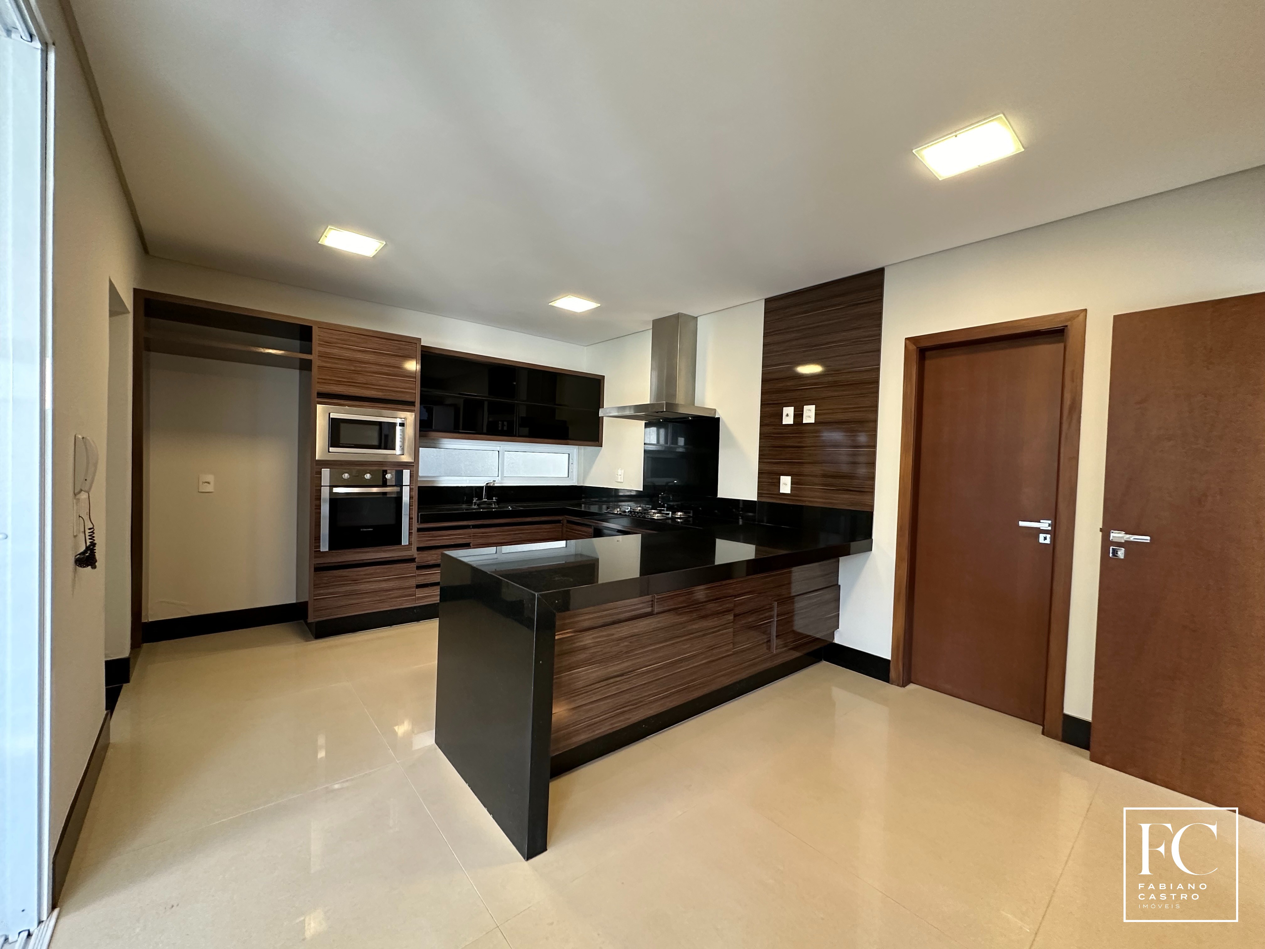 Casa de Condomínio com 4 quartos à venda — foto 17 de 44