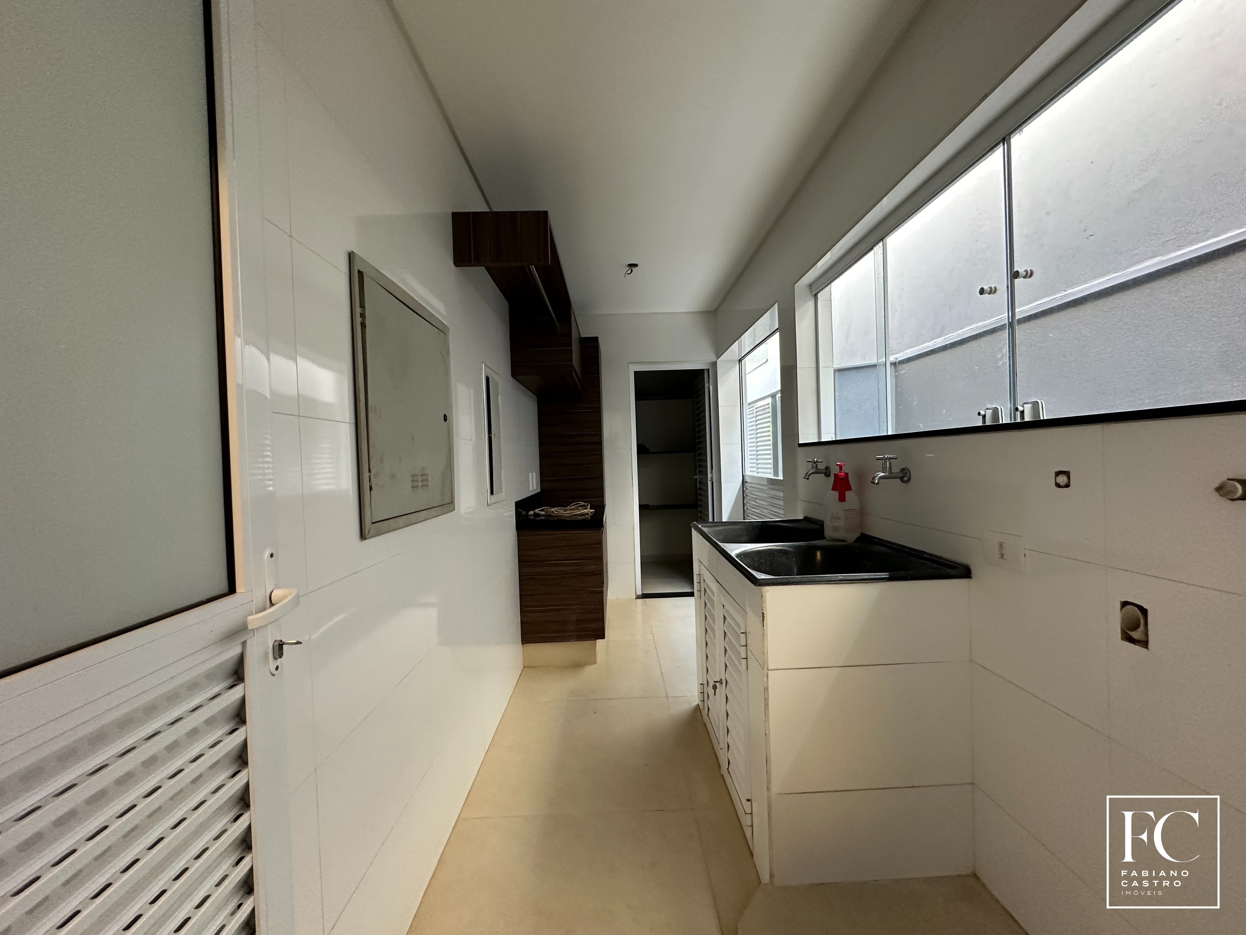 Casa de Condomínio com 4 quartos à venda — foto 16 de 44