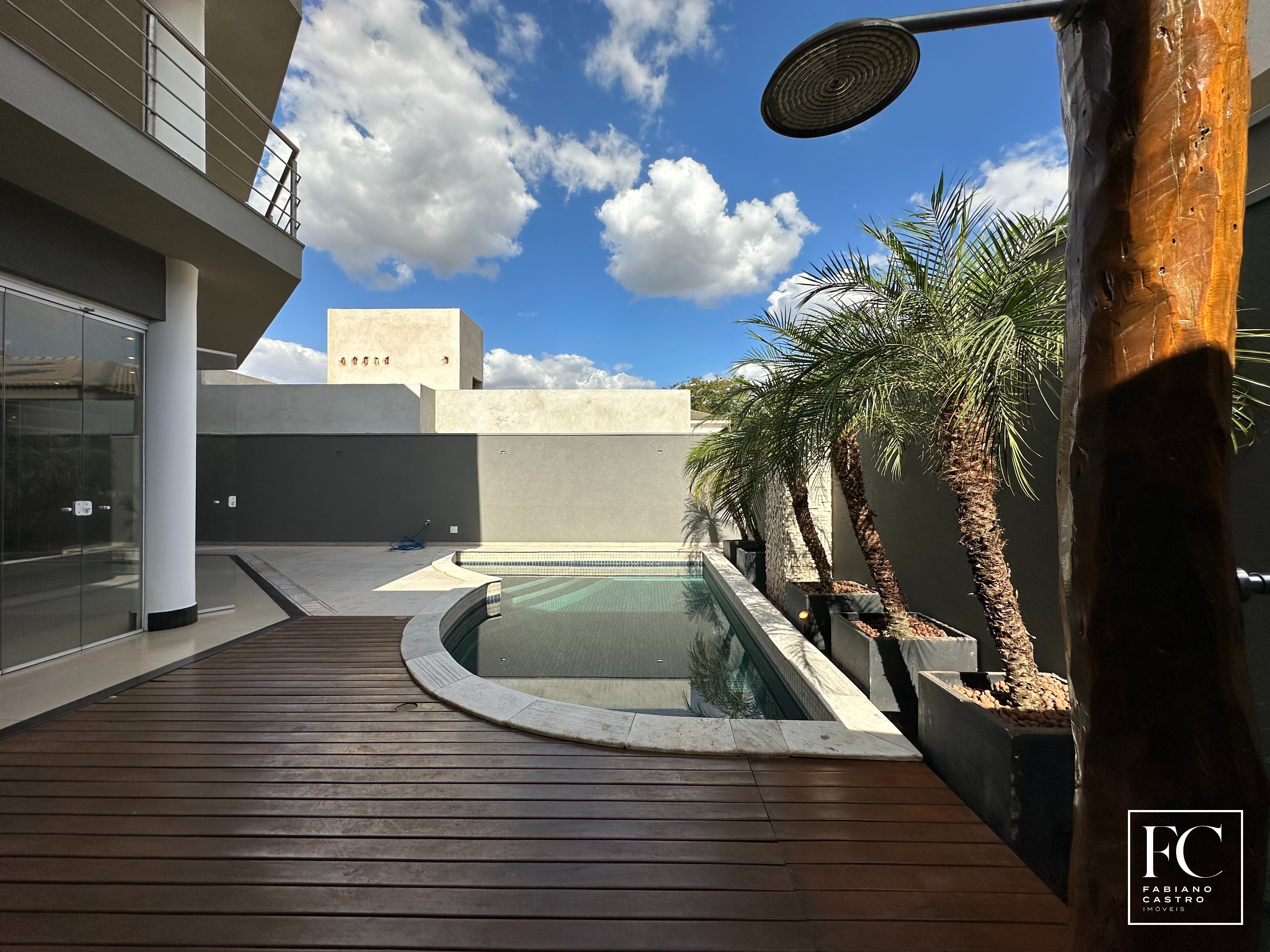 Casa de Condomínio com 4 quartos à venda — foto 10 de 44