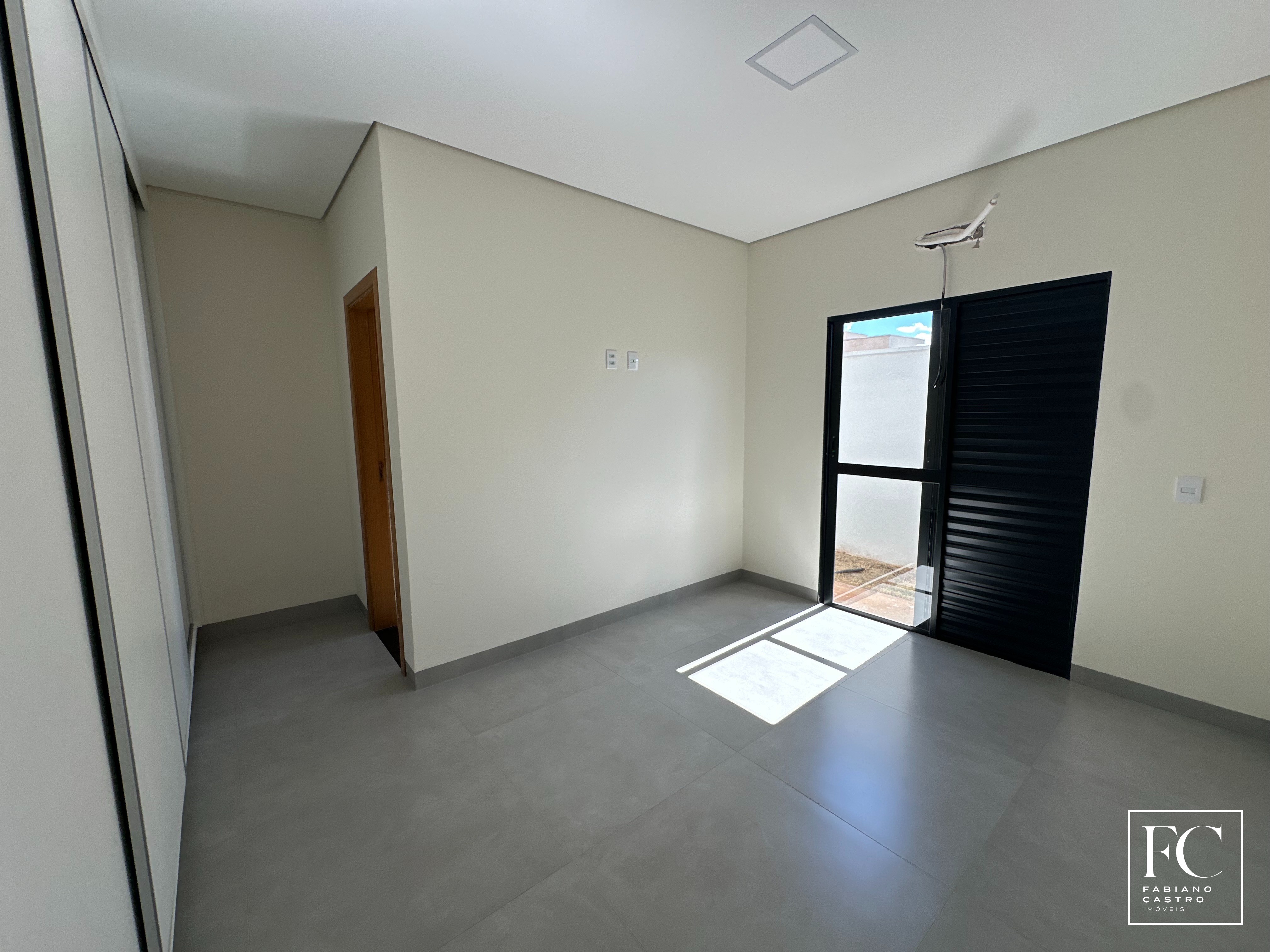 Casa de Condomínio com 3 quartos à venda — foto 18 de 23
