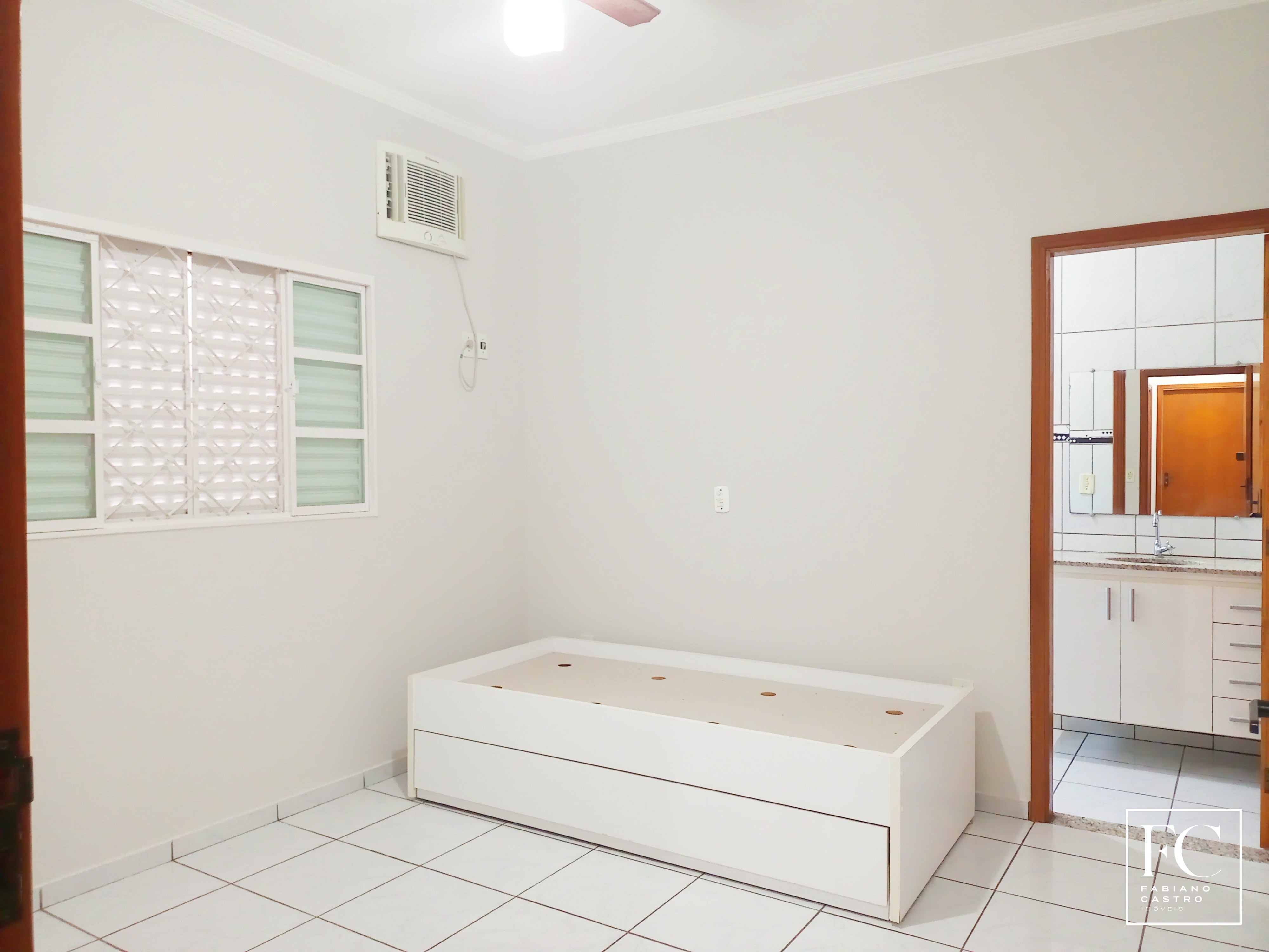 Casa com 3 quartos à venda — foto 24 de 46