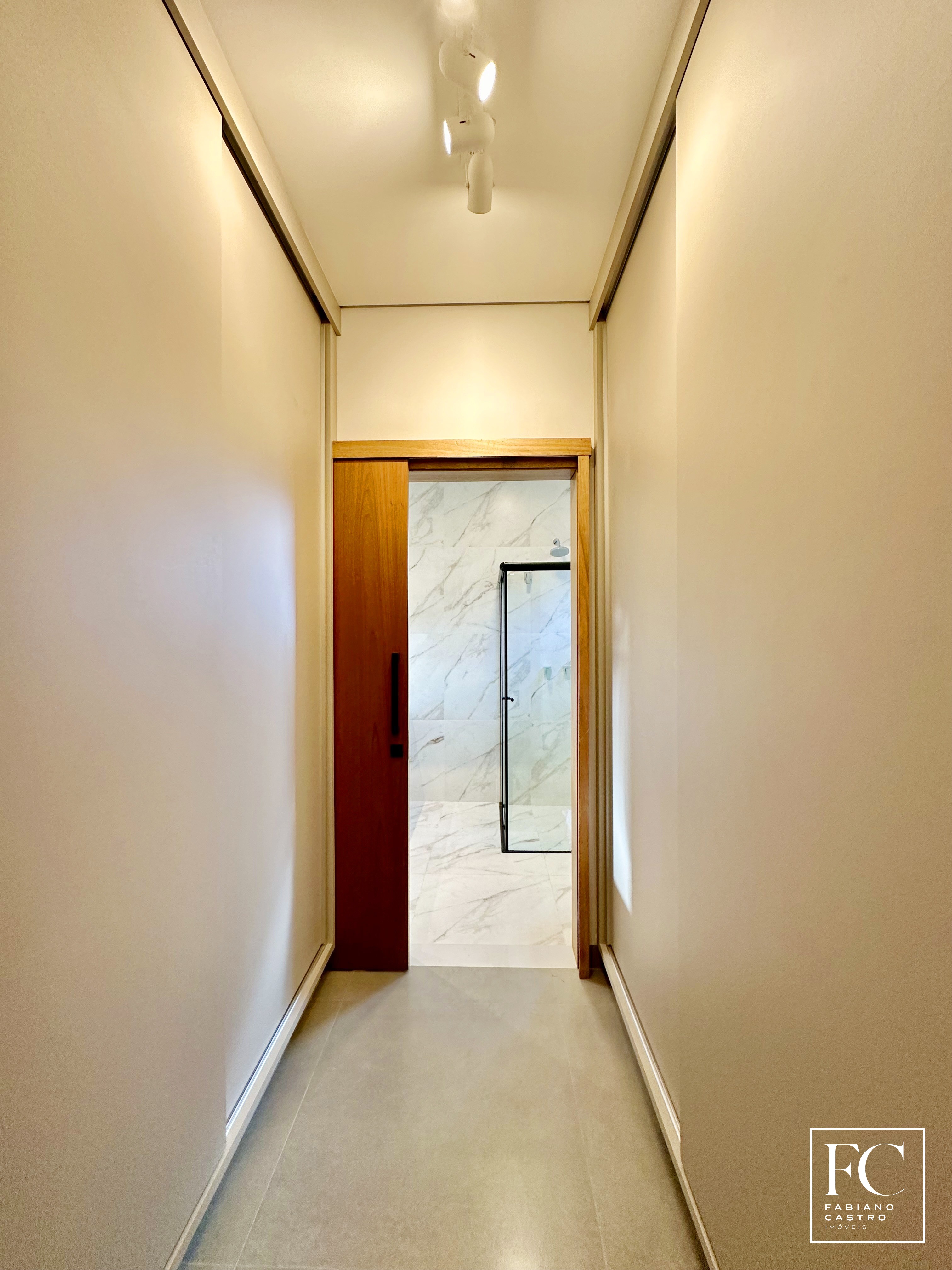 Casa de Condomínio com 3 quartos à venda — foto 21 de 22