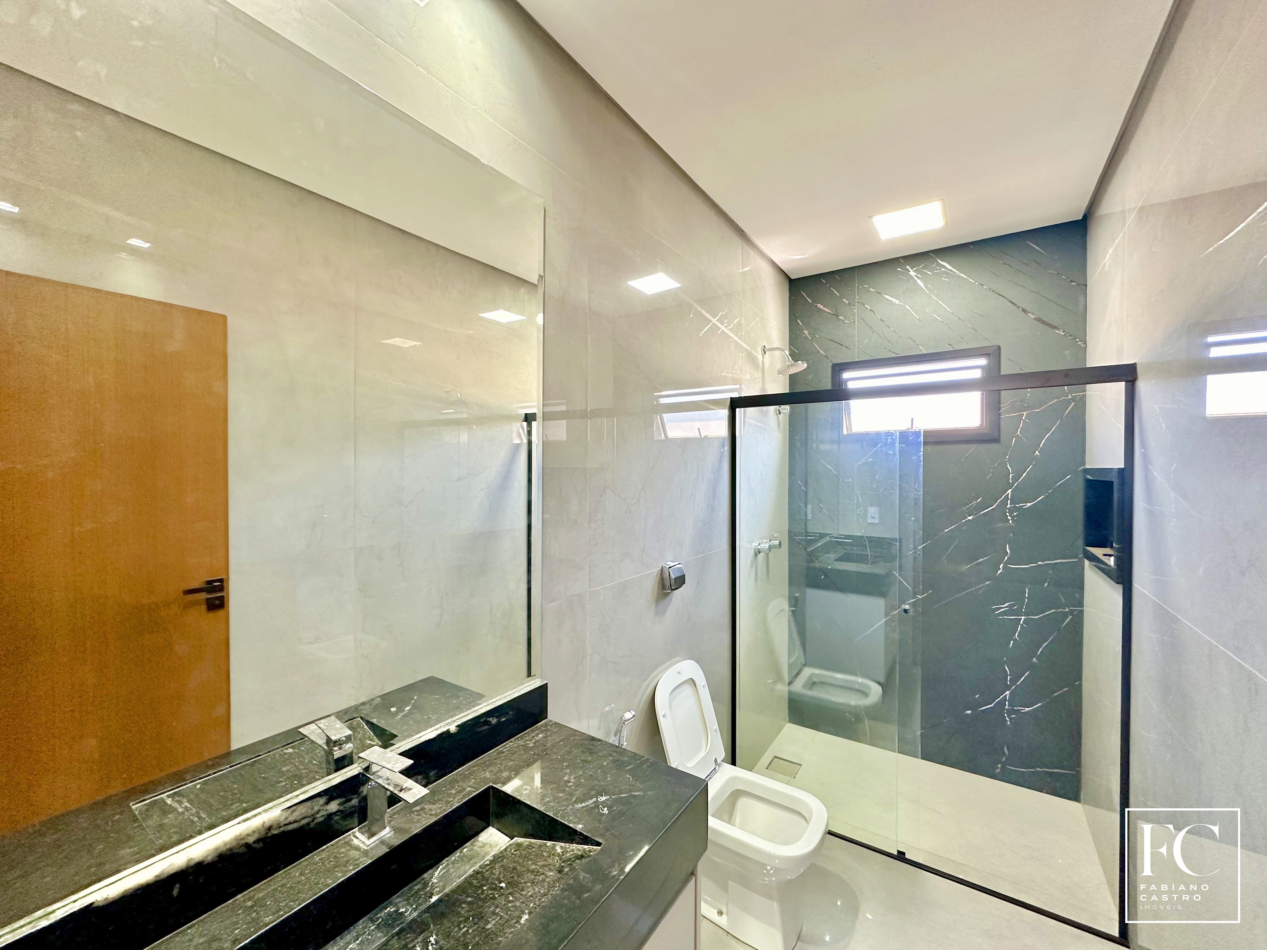 Casa de Condomínio com 3 quartos à venda — foto 18 de 21