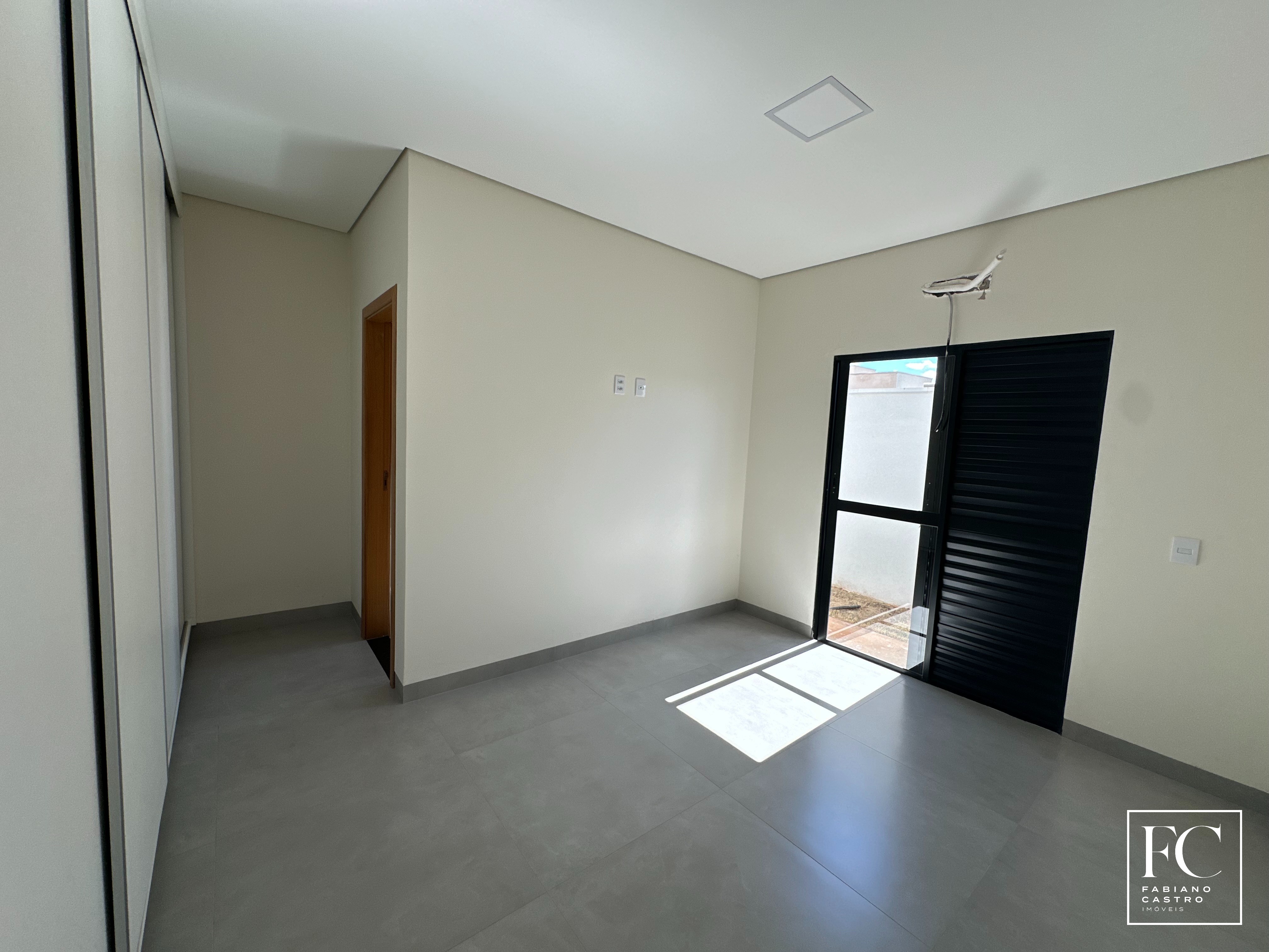 Casa de Condomínio com 3 quartos à venda — foto 17 de 23