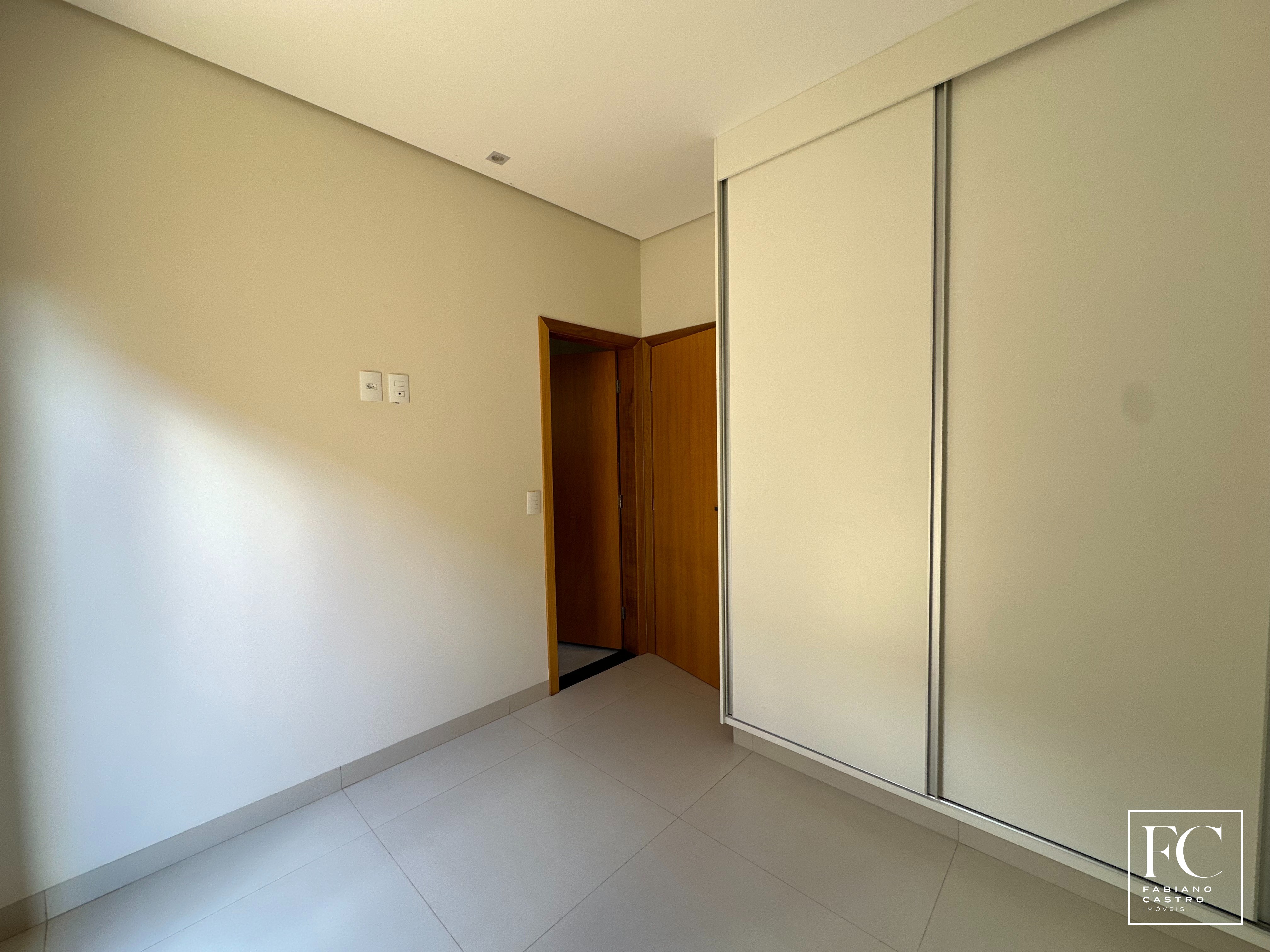 Casa de Condomínio com 3 quartos à venda — foto 16 de 18