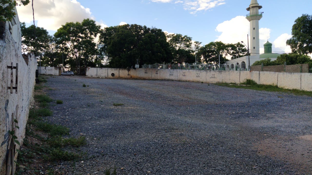 Loteamento e Condomínio, 1215 m² - Foto 1