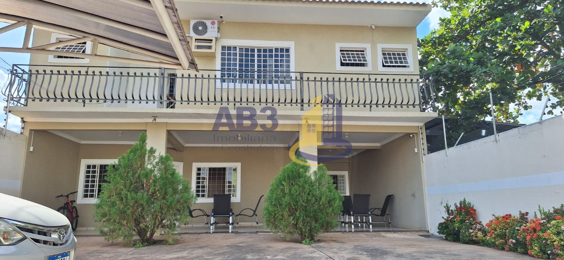 Sobrado, 3 quartos, 255 m² - Foto 1