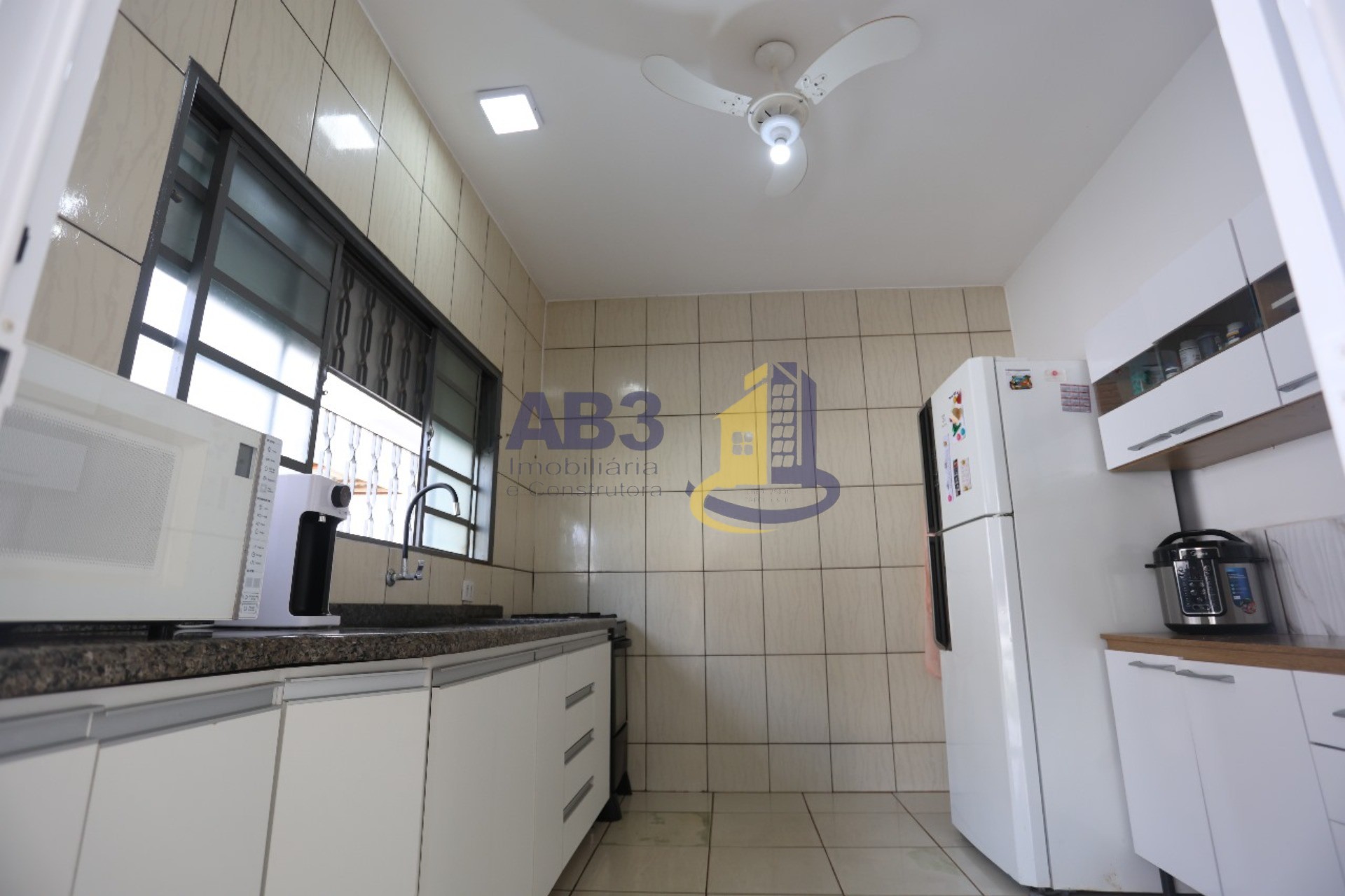 Casa, 2 quartos, 180 m² - Foto 9