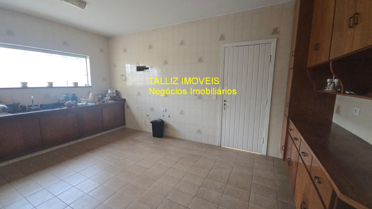 Casa, 3 quartos, 285 m² - Foto 8