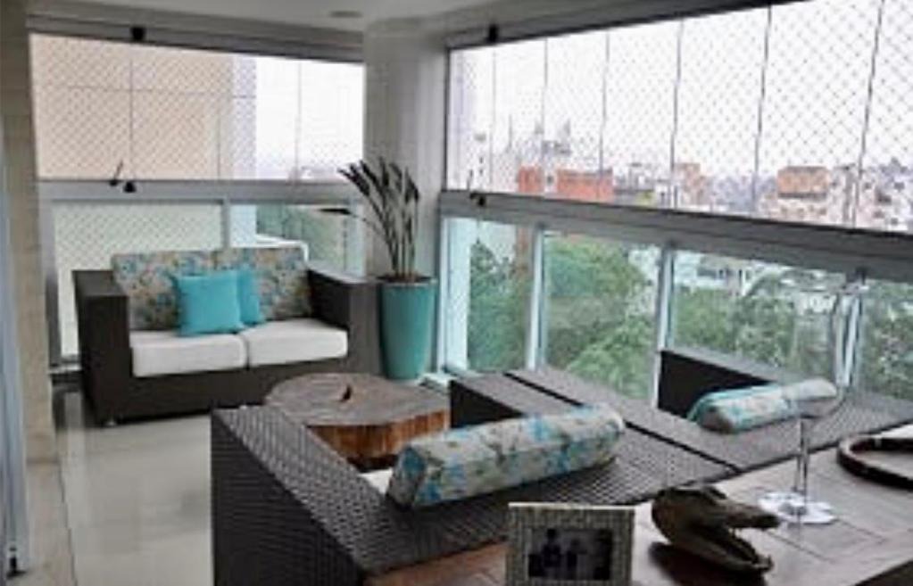 Apartamento com 4 suítes 4 vagas a venda no Panamby