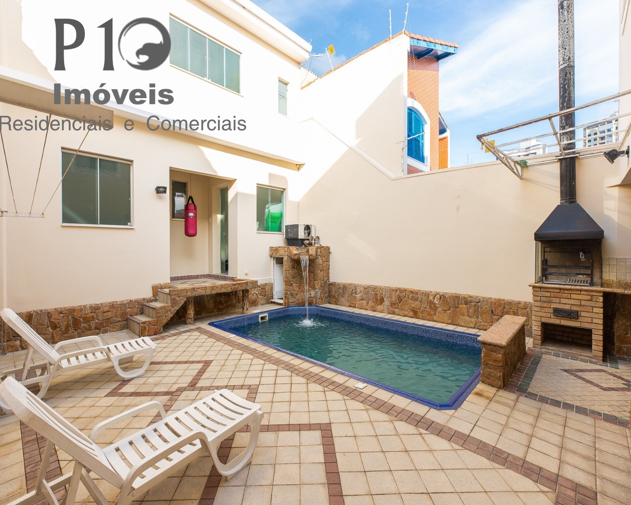 Casa com 4 suites 3 vagas a venda no Bosque da Saúde