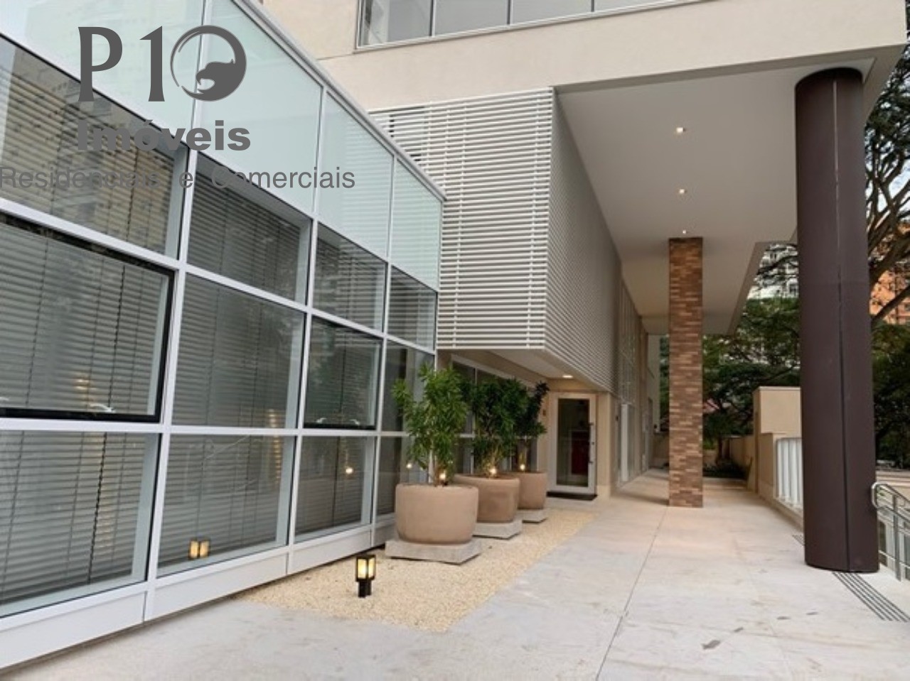 Apartamento com 3 suítes 4 vagas a venda no Paraiso