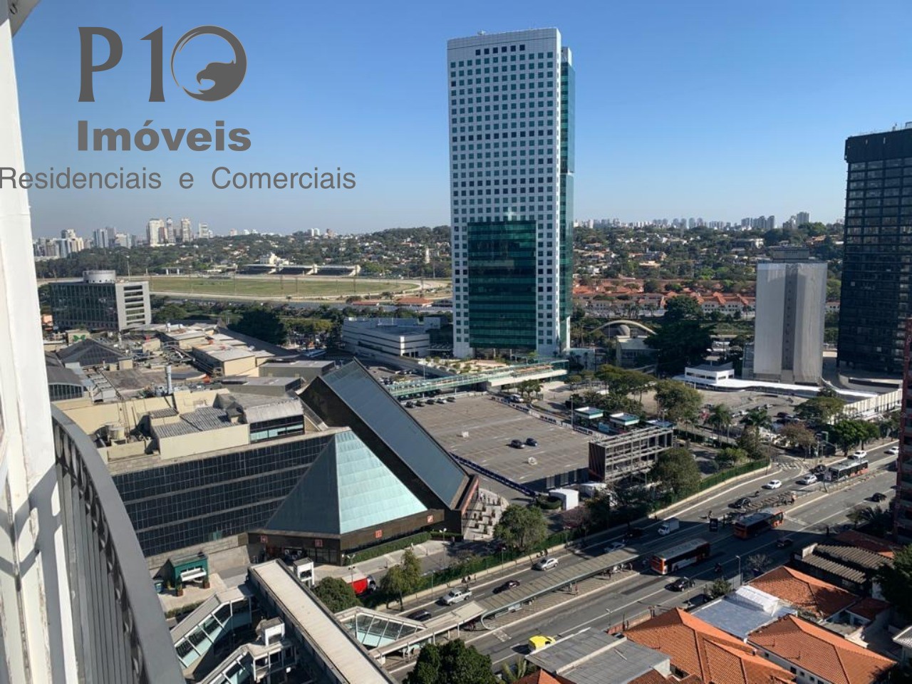 Plaza Del Sol Pinheiros - Apartamento com 110m2, 2 dormitórios sendo eles 1 suíte, 2 vagas a Venda