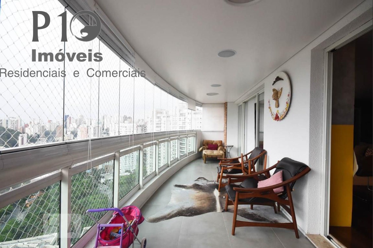 Apartamento com 04 suítes 04 vagas a venda no Panamby