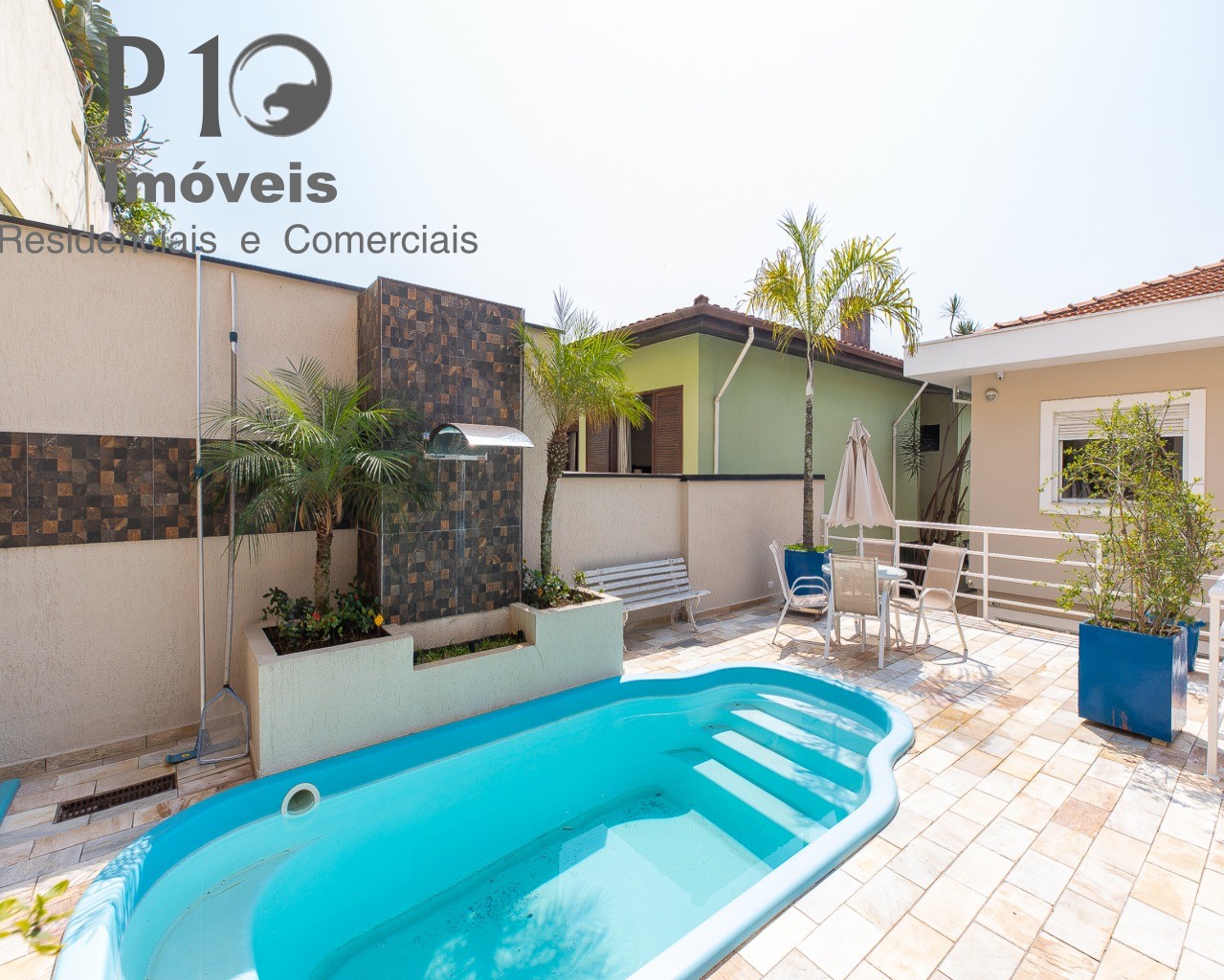 Casa com 4 suítes 3 vagas a venda no Morumbi