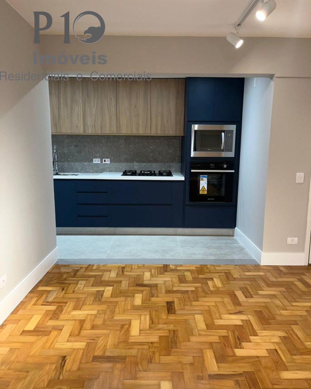 Apartamento com 3 dormitórios 1 vaga a venda em Moema