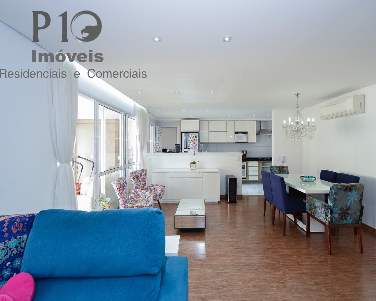 Apartamento com 3 suítes 2 vagas a venda na Aclimação