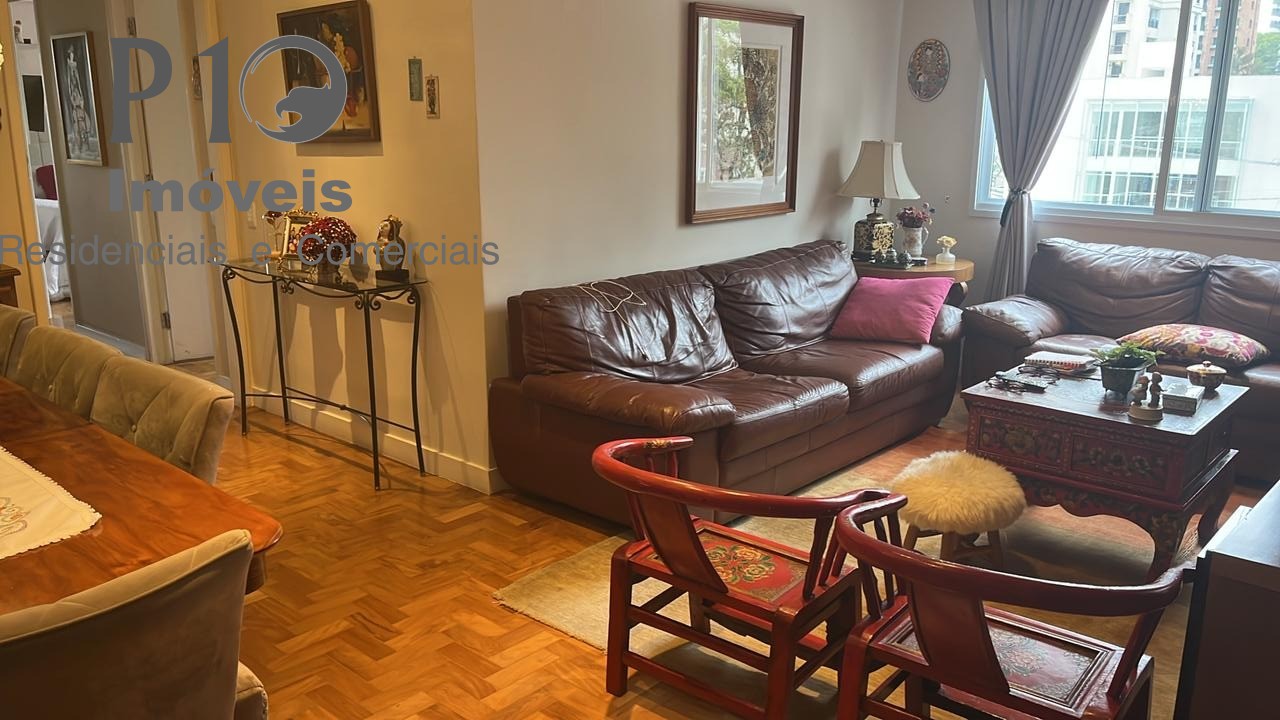 Apartamento com 3 dormitórios a venda em Moema