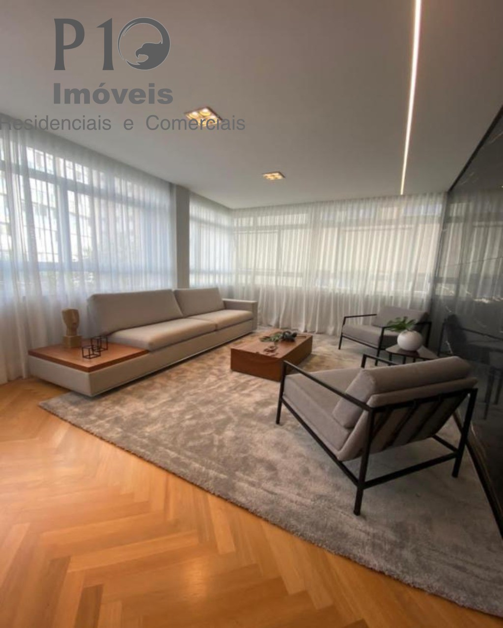 Apartamento com 3 suítes a venda na Santa Cecília