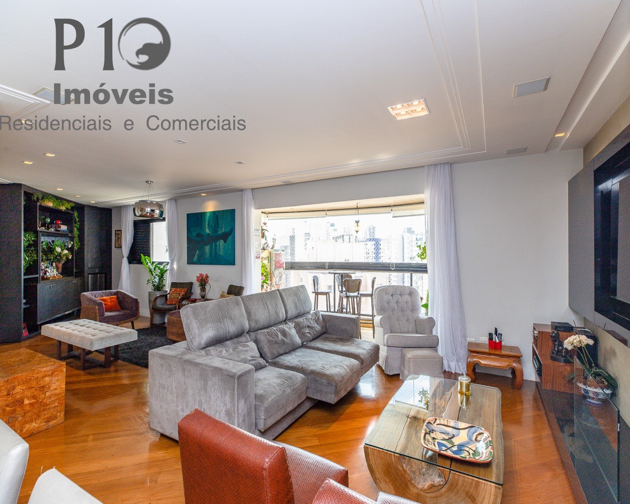 Apartamento com 3 suítes 3 vagas a venda em Moema