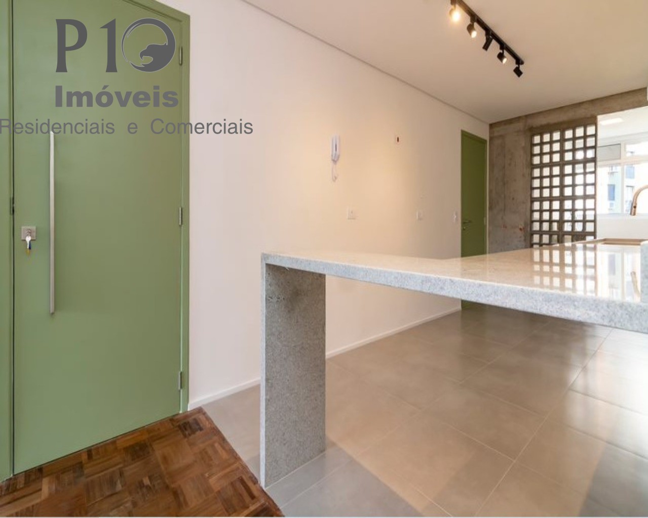 Apartamento com 2 dormitórios a venda em Pinheiros