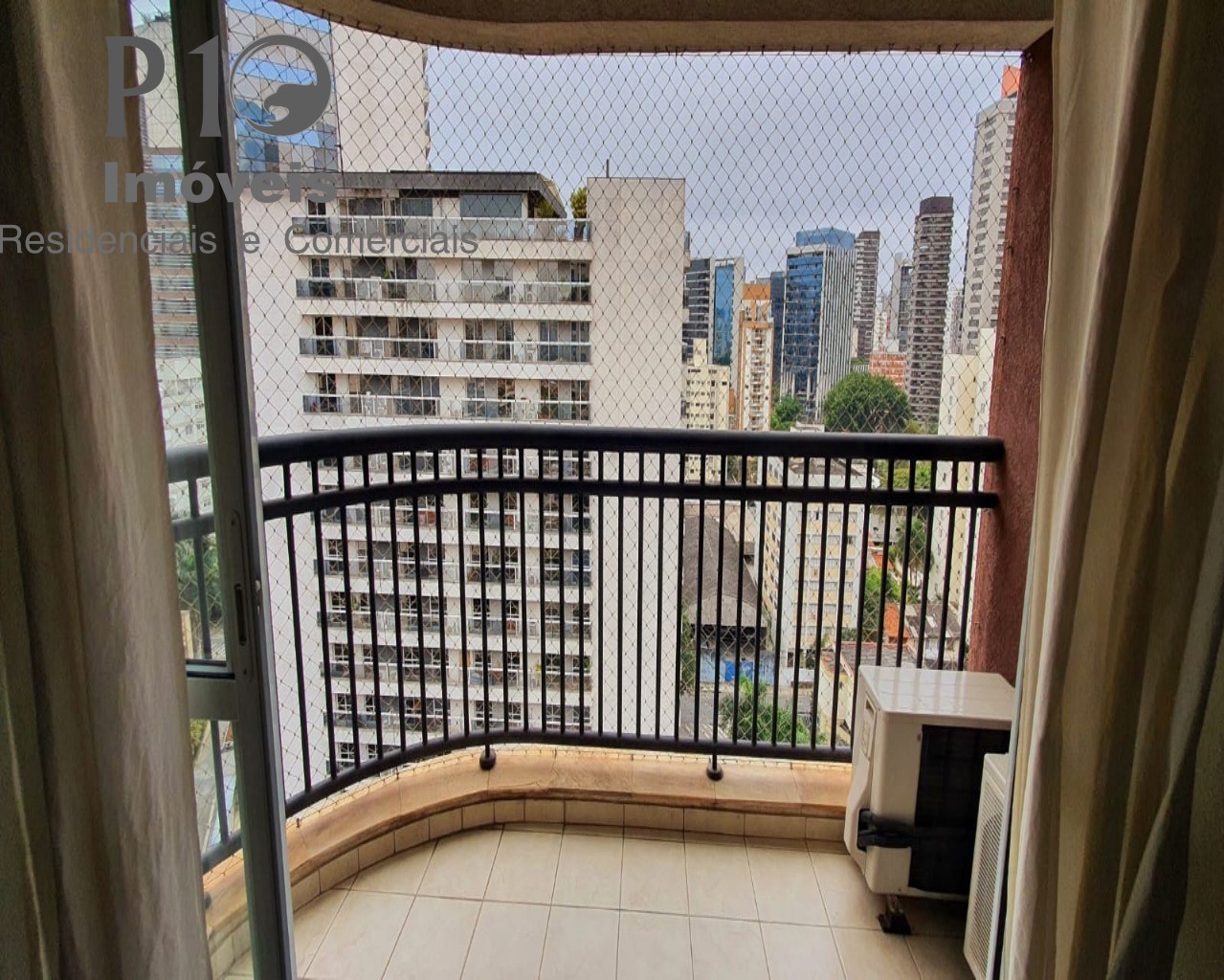 Apartamento com 2 dormitórios 1 vaga a venda na Vila Olímpia