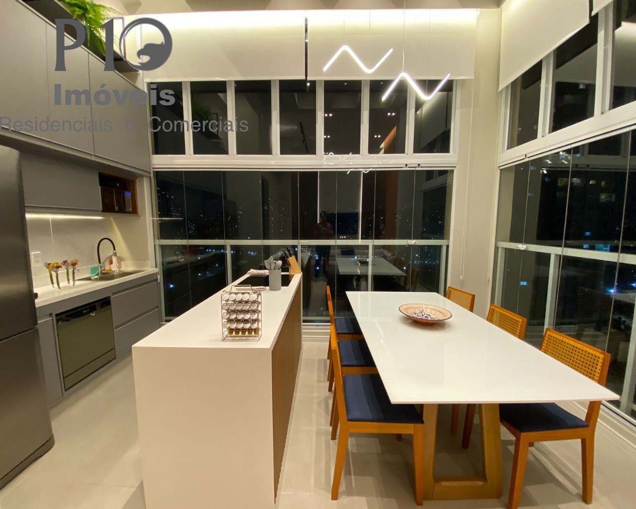 Apartamento com 2 dormitorios 3 vagas a venda na Barra Funda