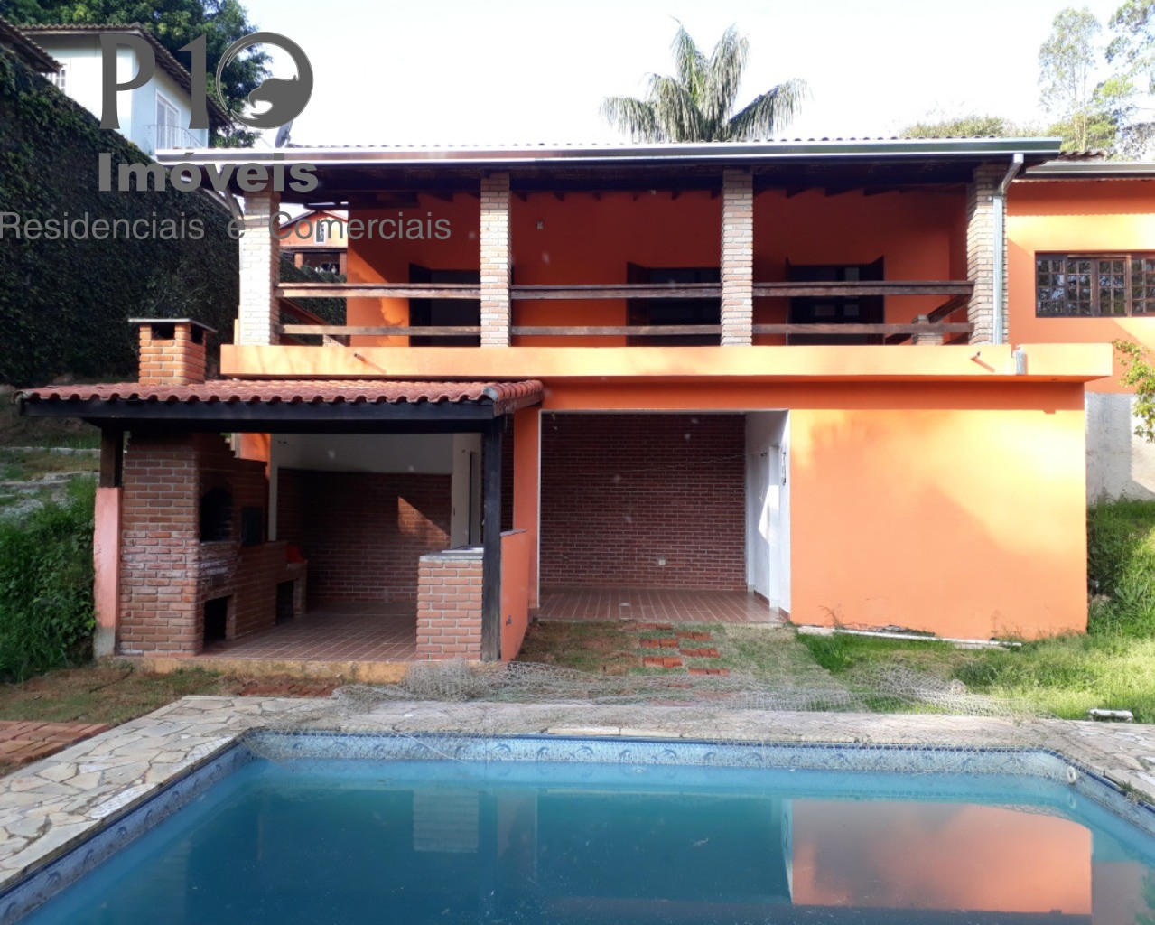 Casa em condomínio fechado a venda
