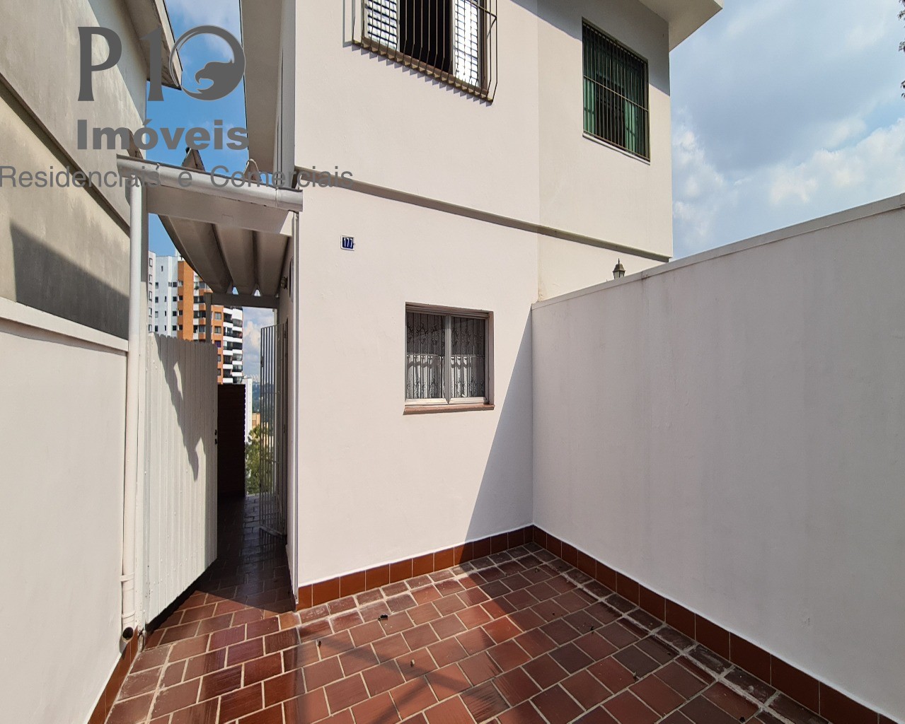 Casa com 3 dormitórios 2 vagas a venda na Vila Madalena