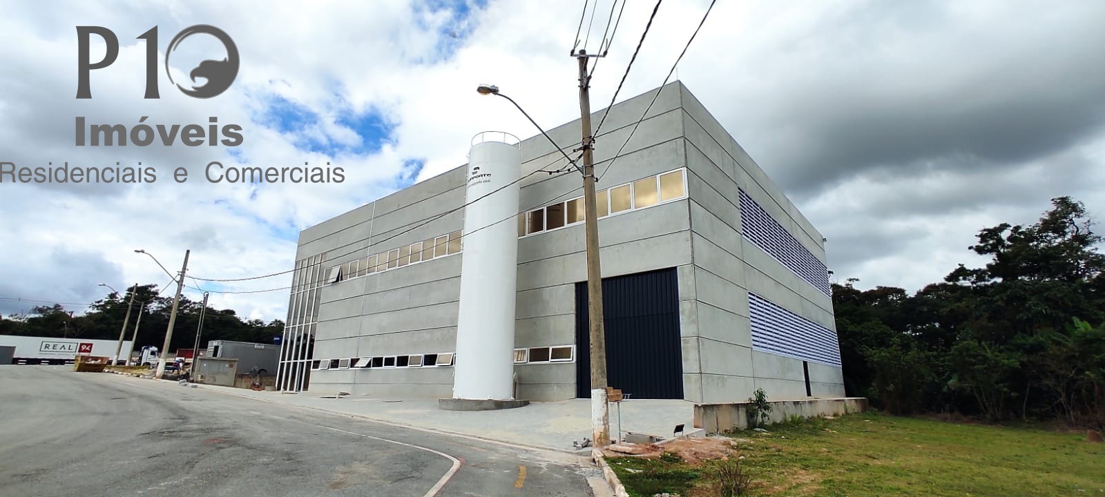 Galpão comercial para locação em Cotia